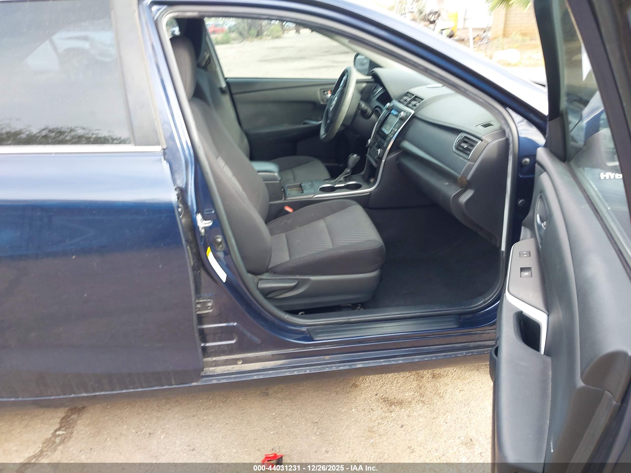 TOYOTA CAMRY image 5