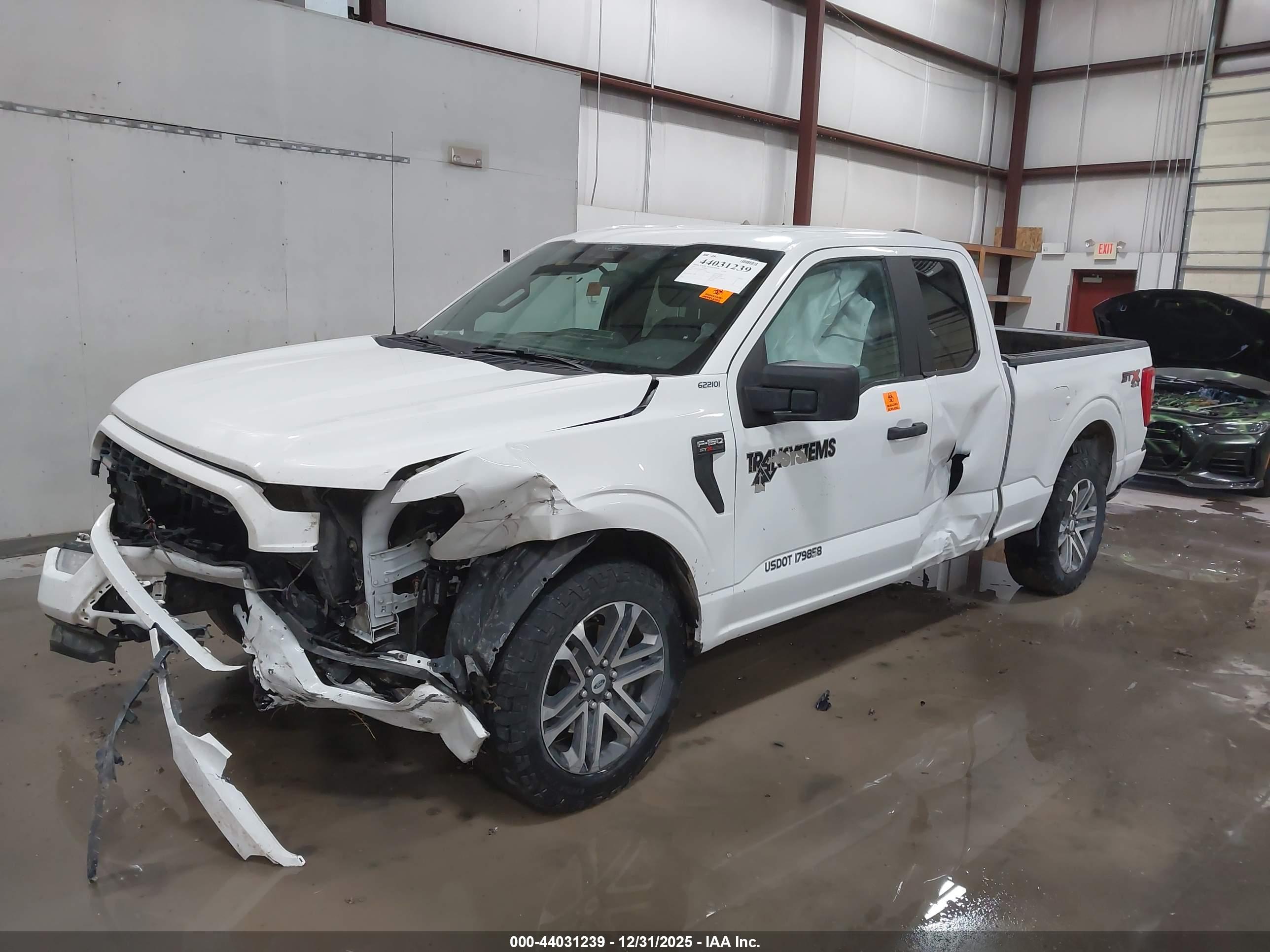 FORD F-150 image 2