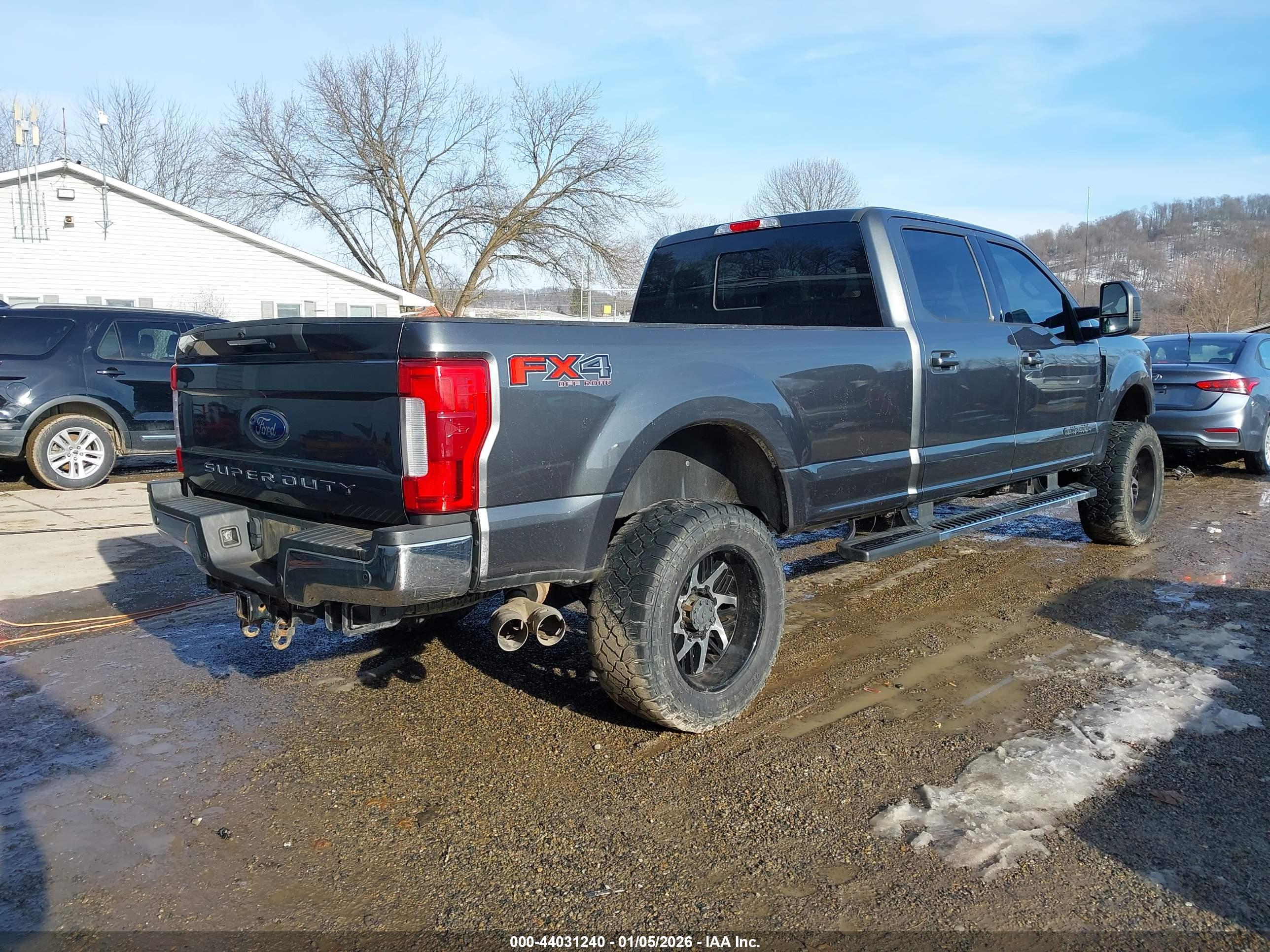 FORD F-350 image 4