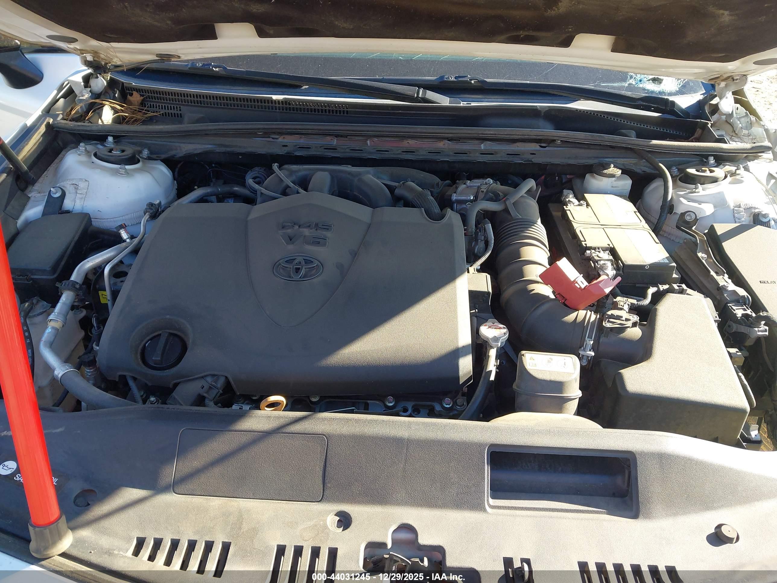 TOYOTA CAMRY image 10