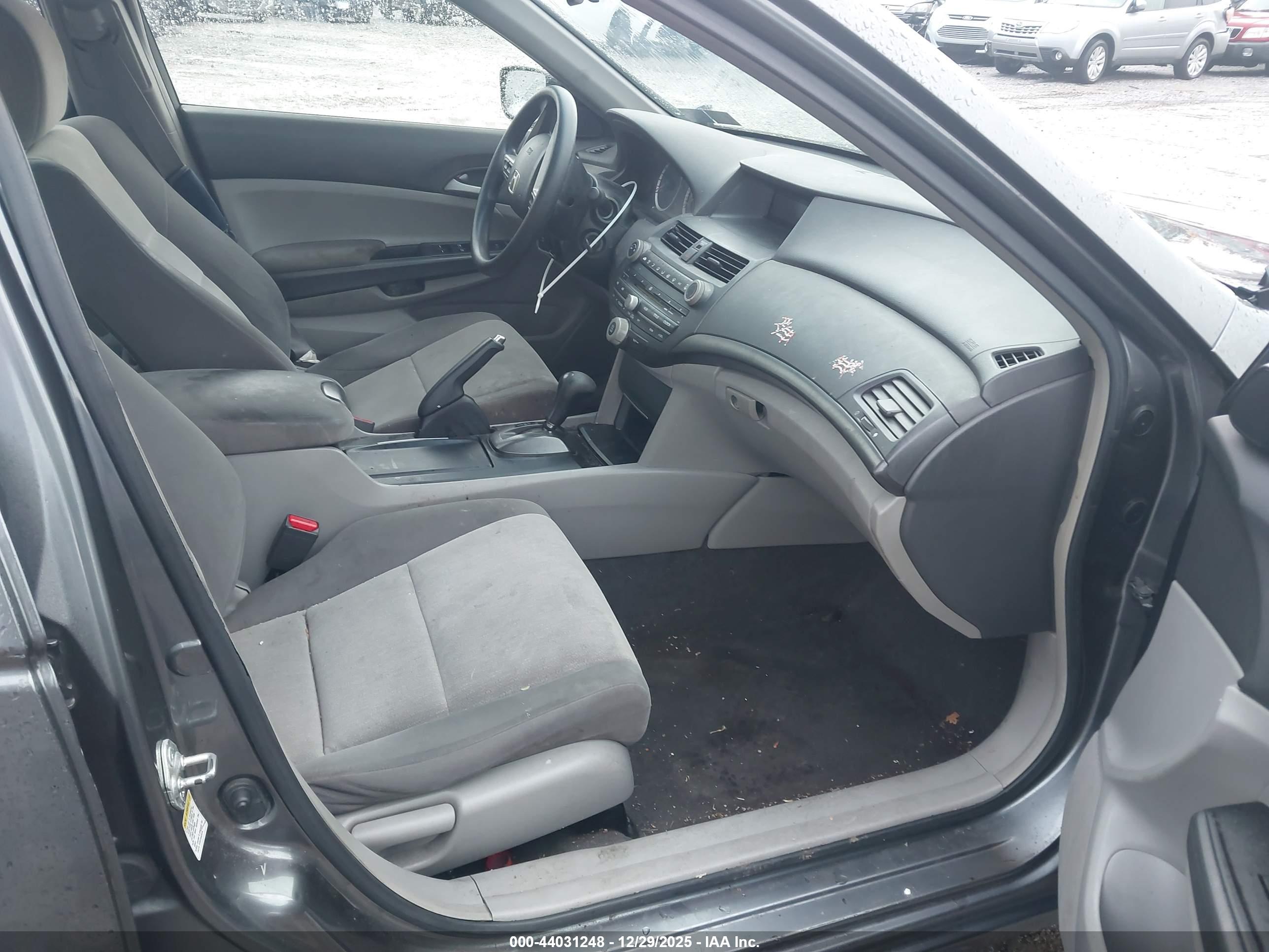 HONDA ACCORD image 5