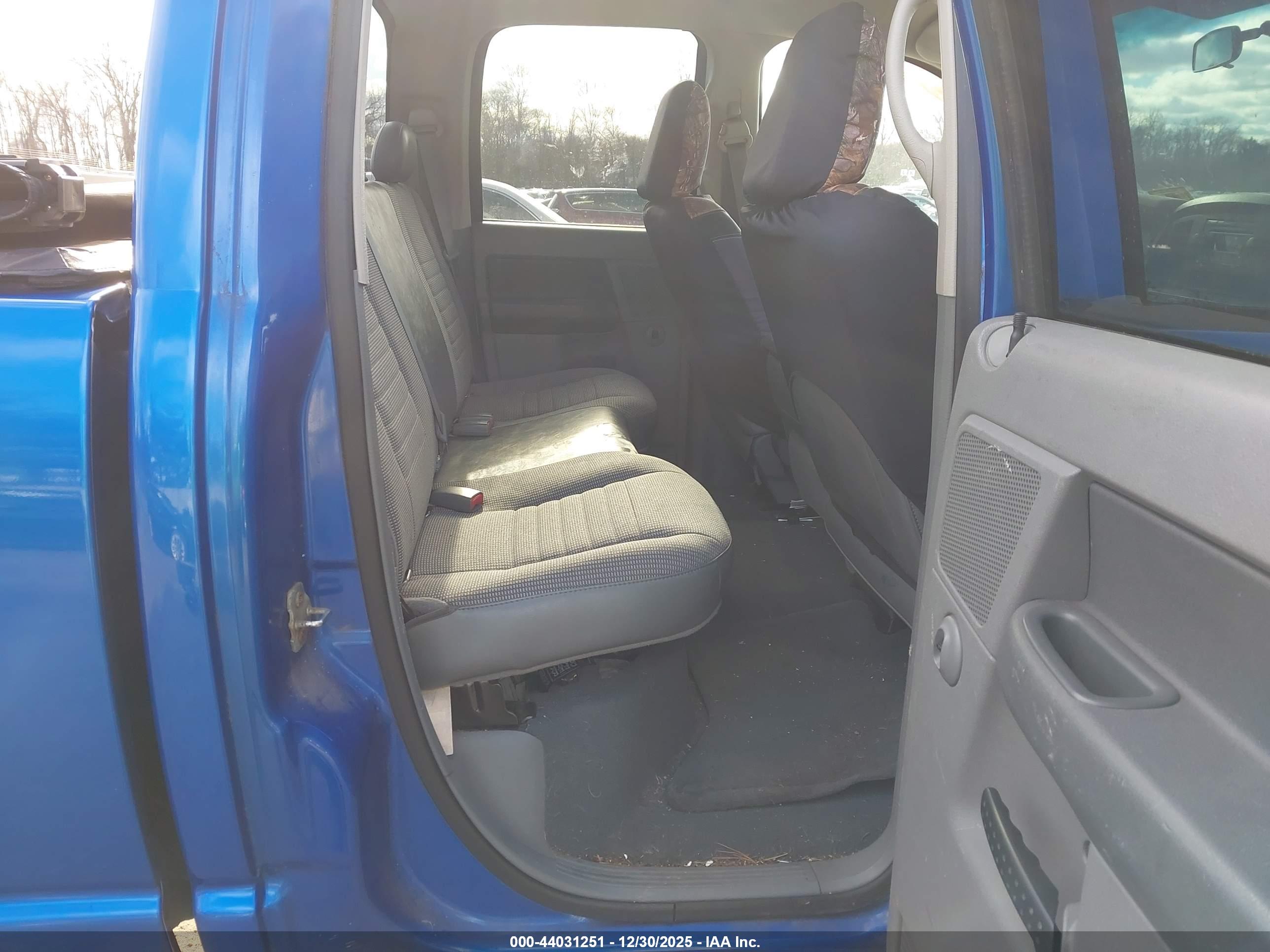 DODGE RAM image 8