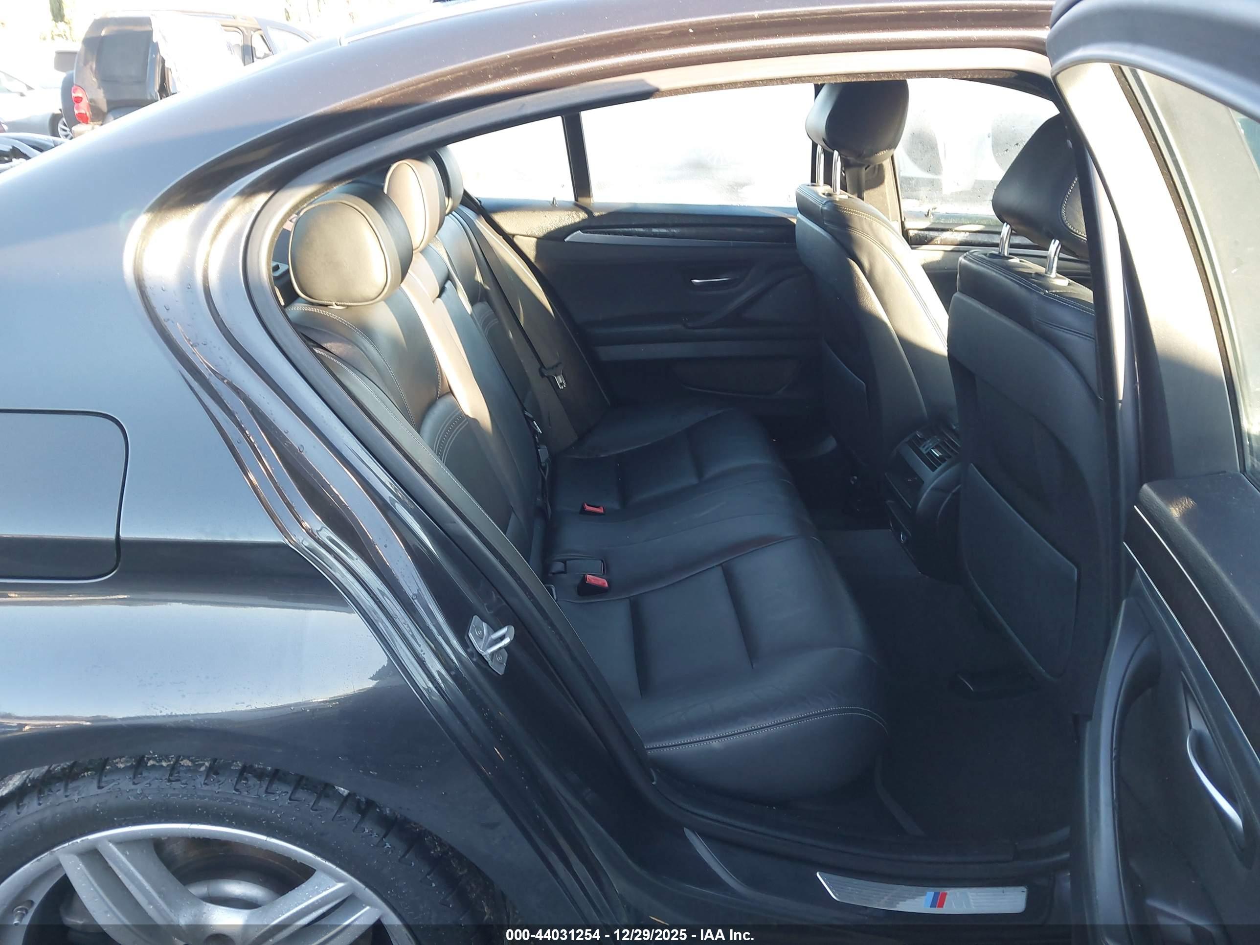 BMW 535I image 8