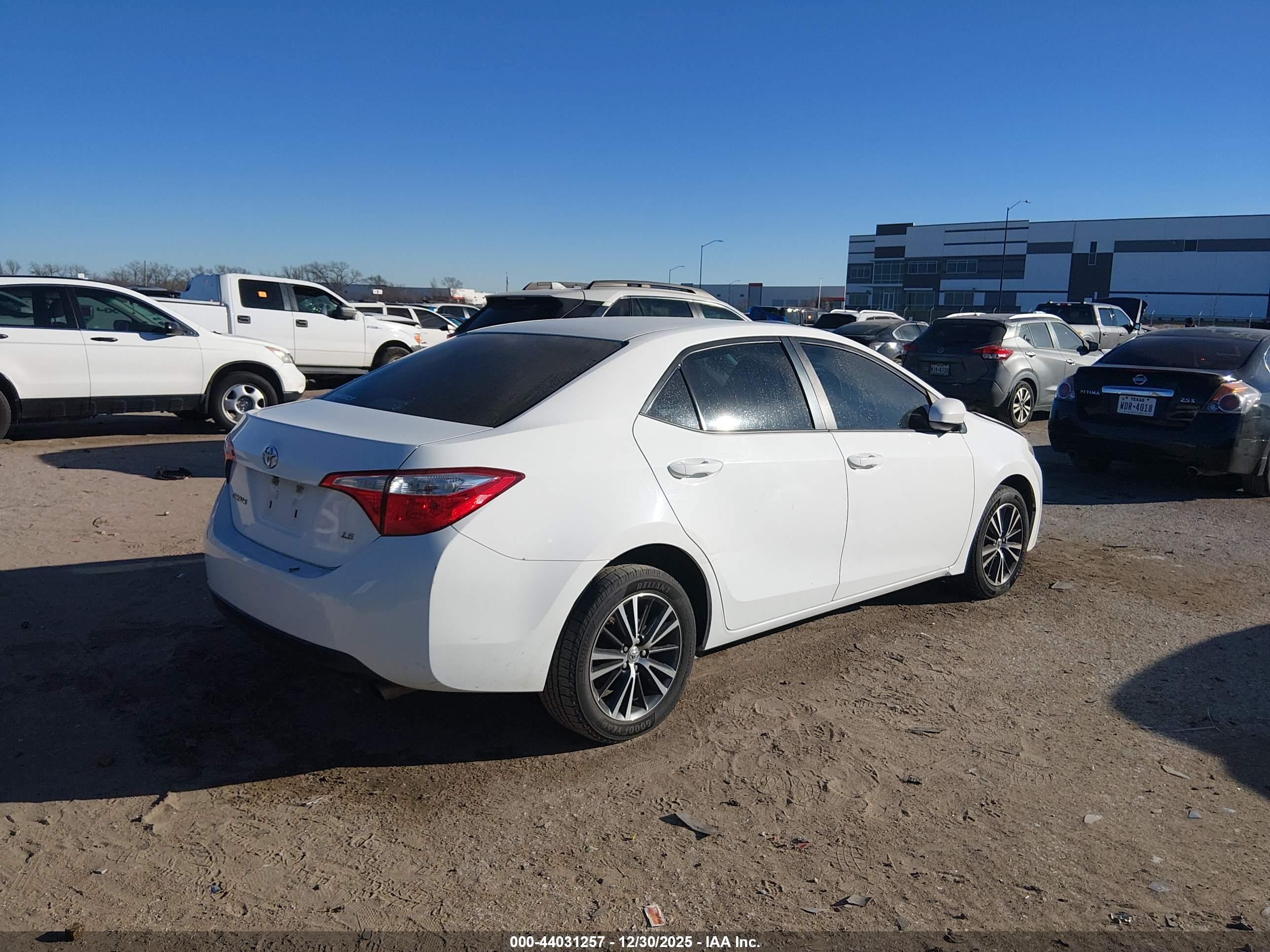 TOYOTA COROLLA image 4