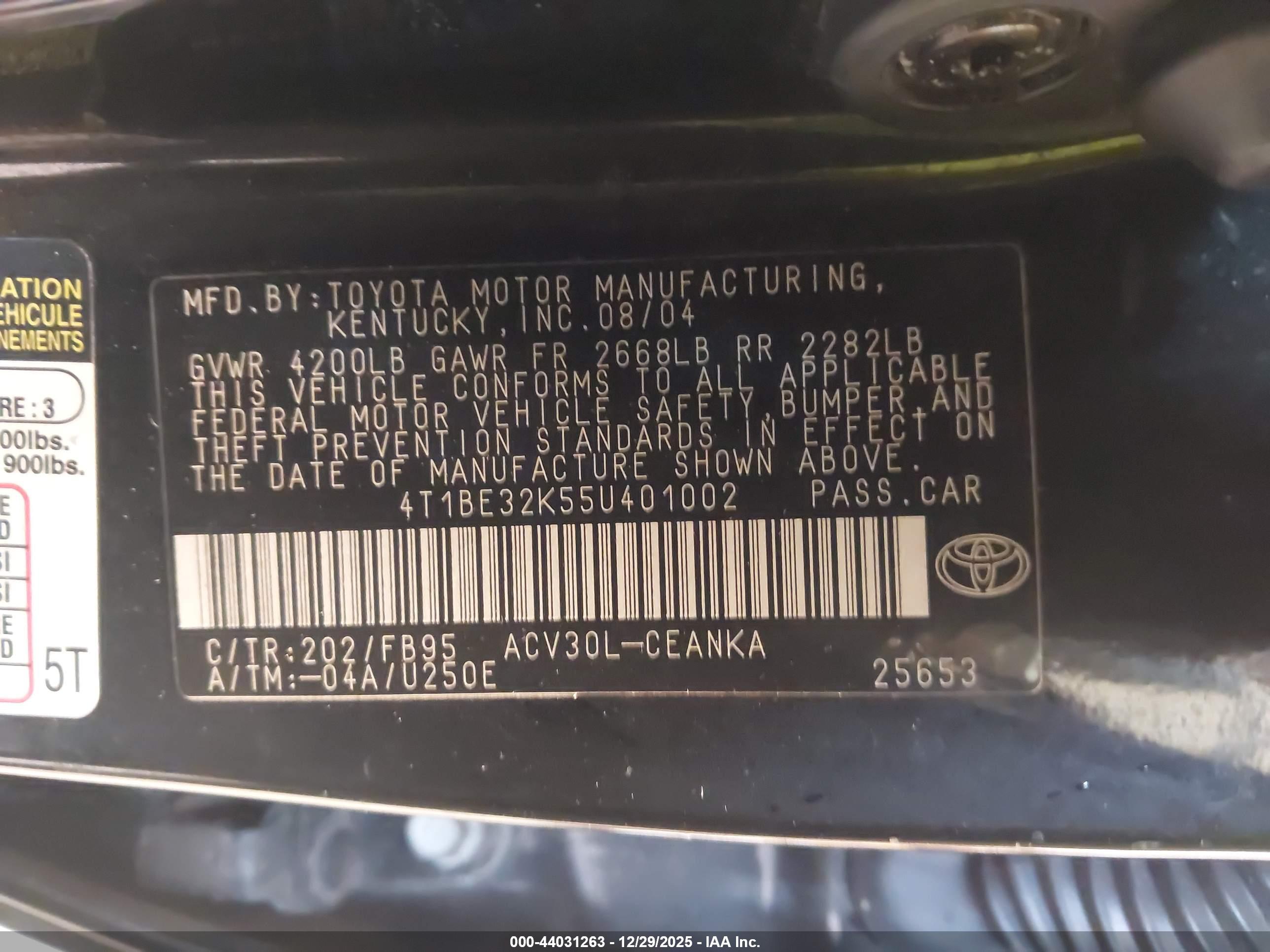 TOYOTA CAMRY image 9