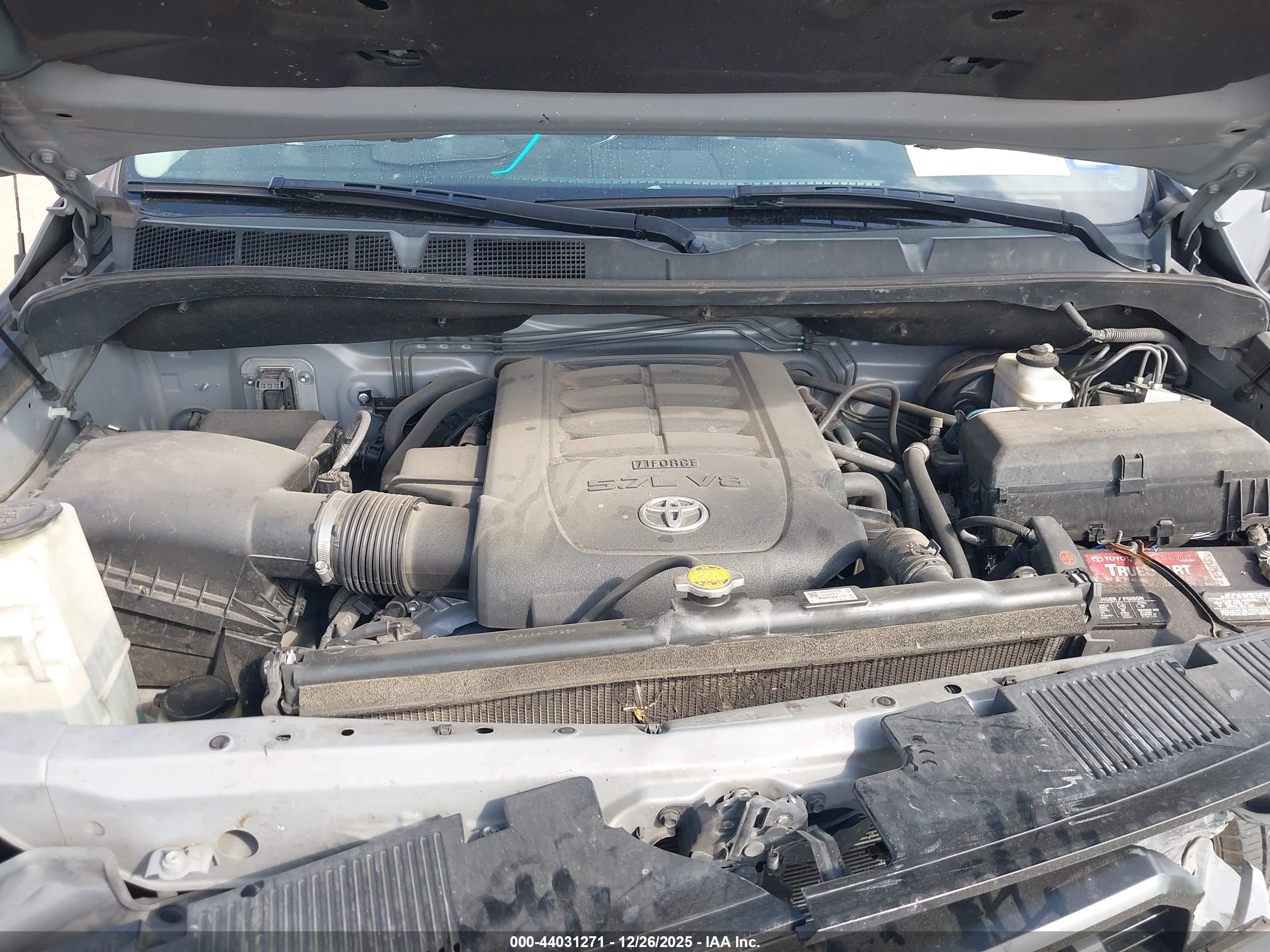 TOYOTA TUNDRA image 10