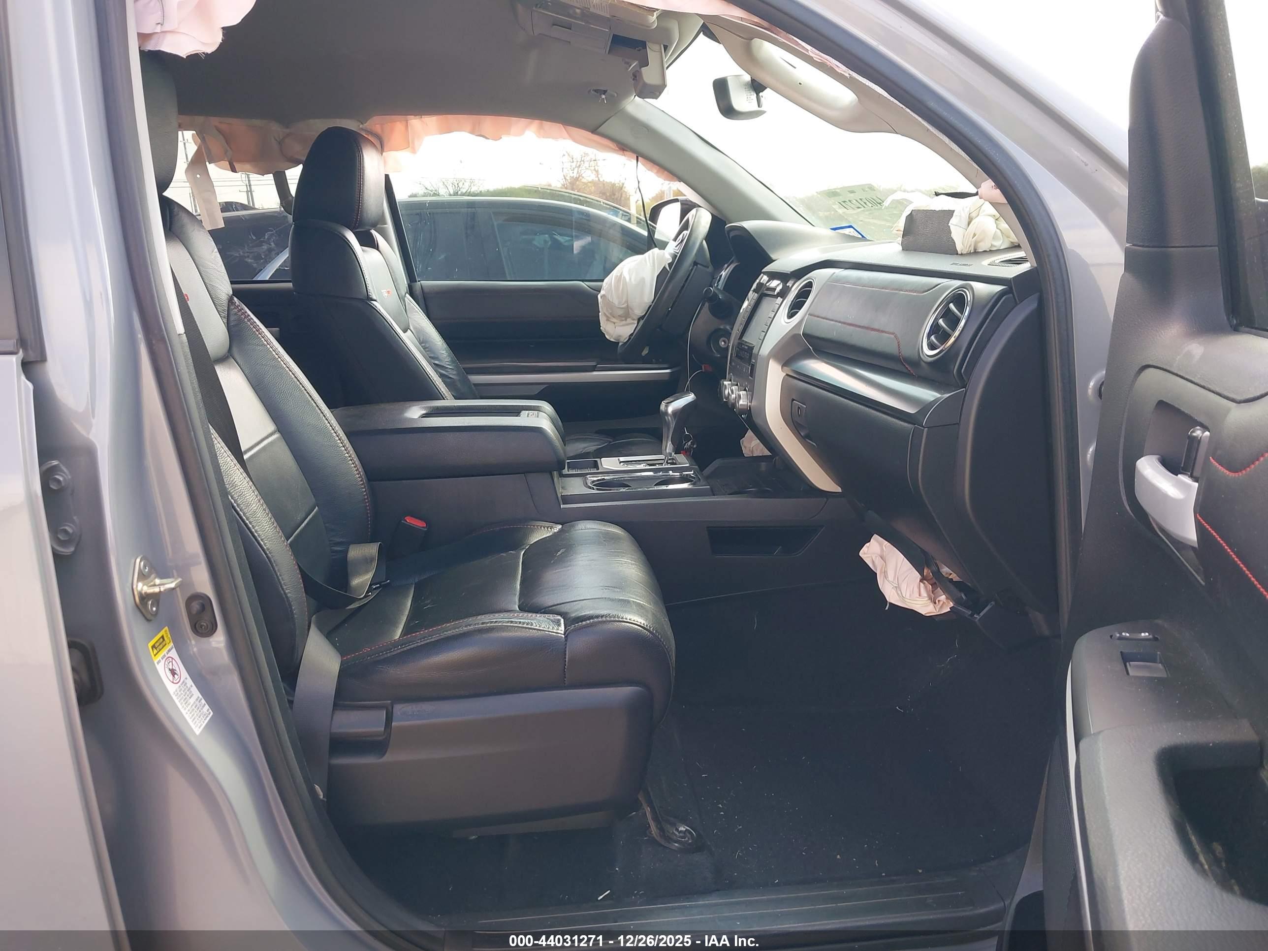 TOYOTA TUNDRA image 5