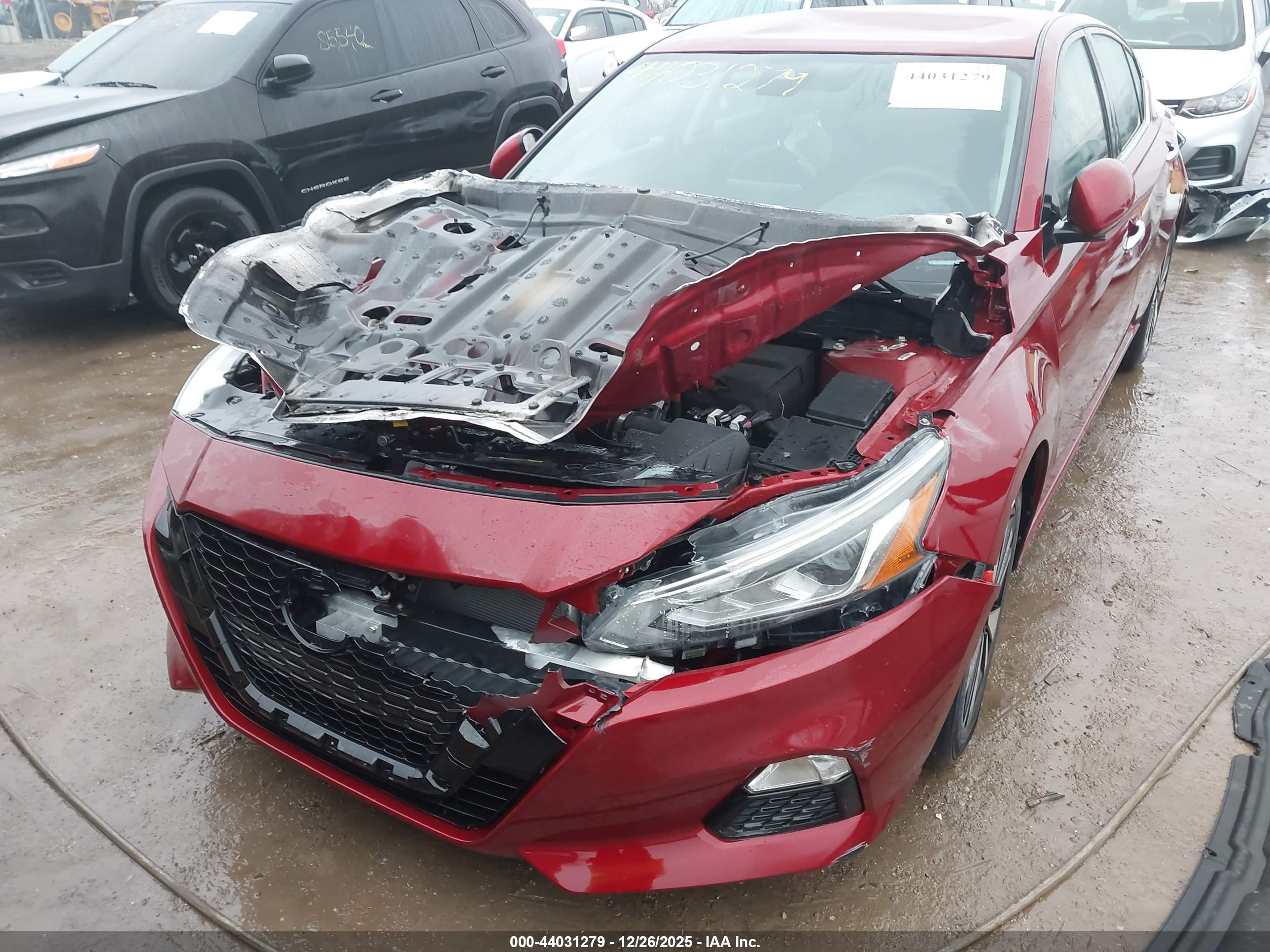 NISSAN ALTIMA image 6