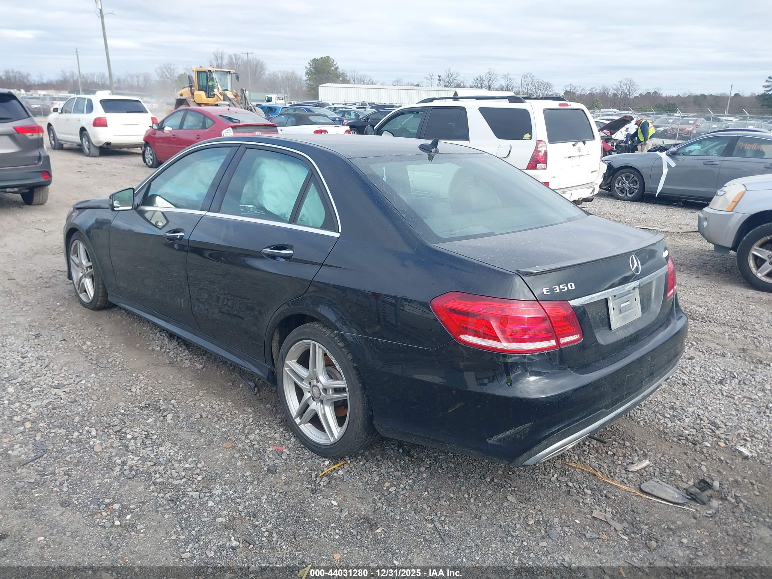 MERCEDES-BENZ E image 3