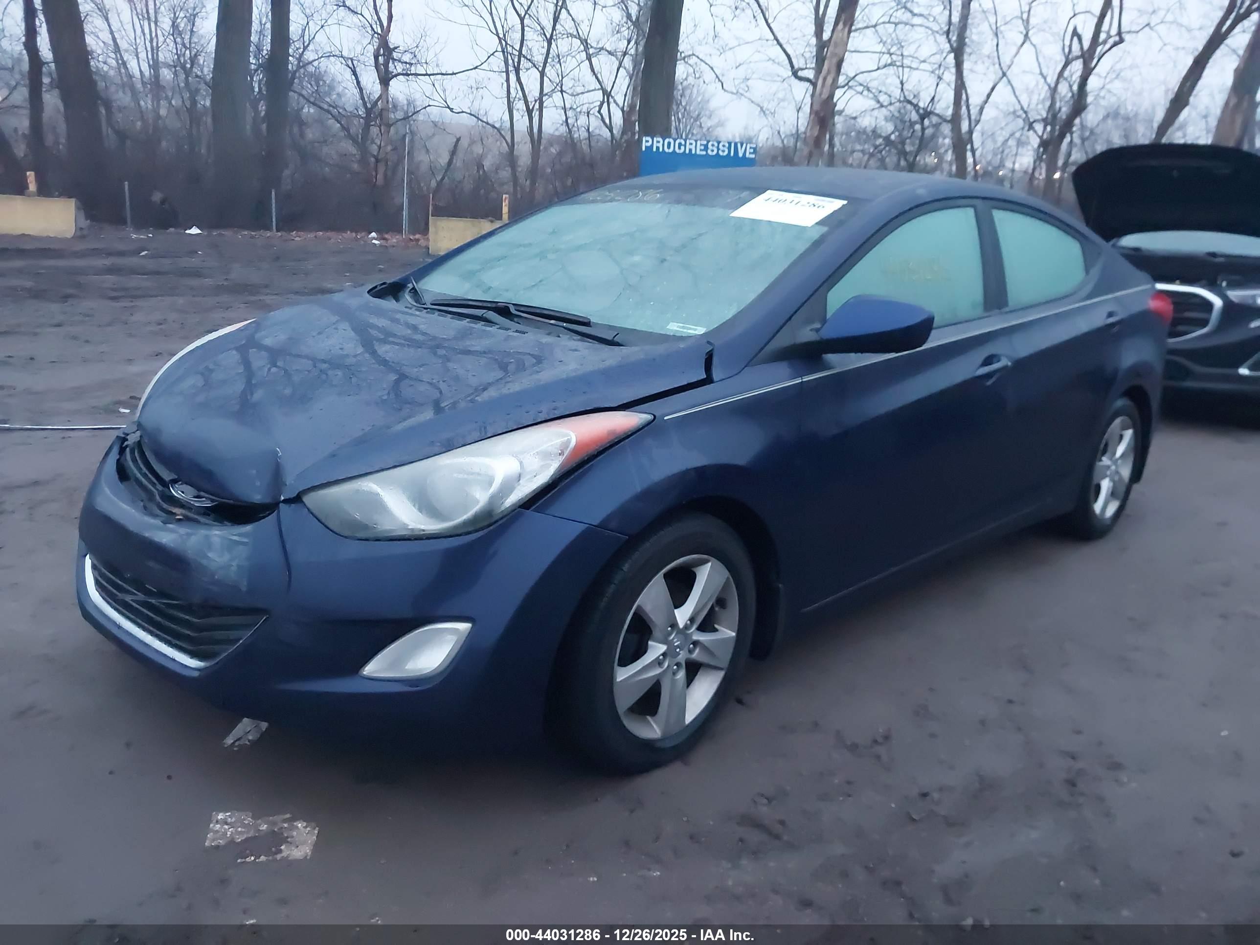 HYUNDAI ELANTRA image 2