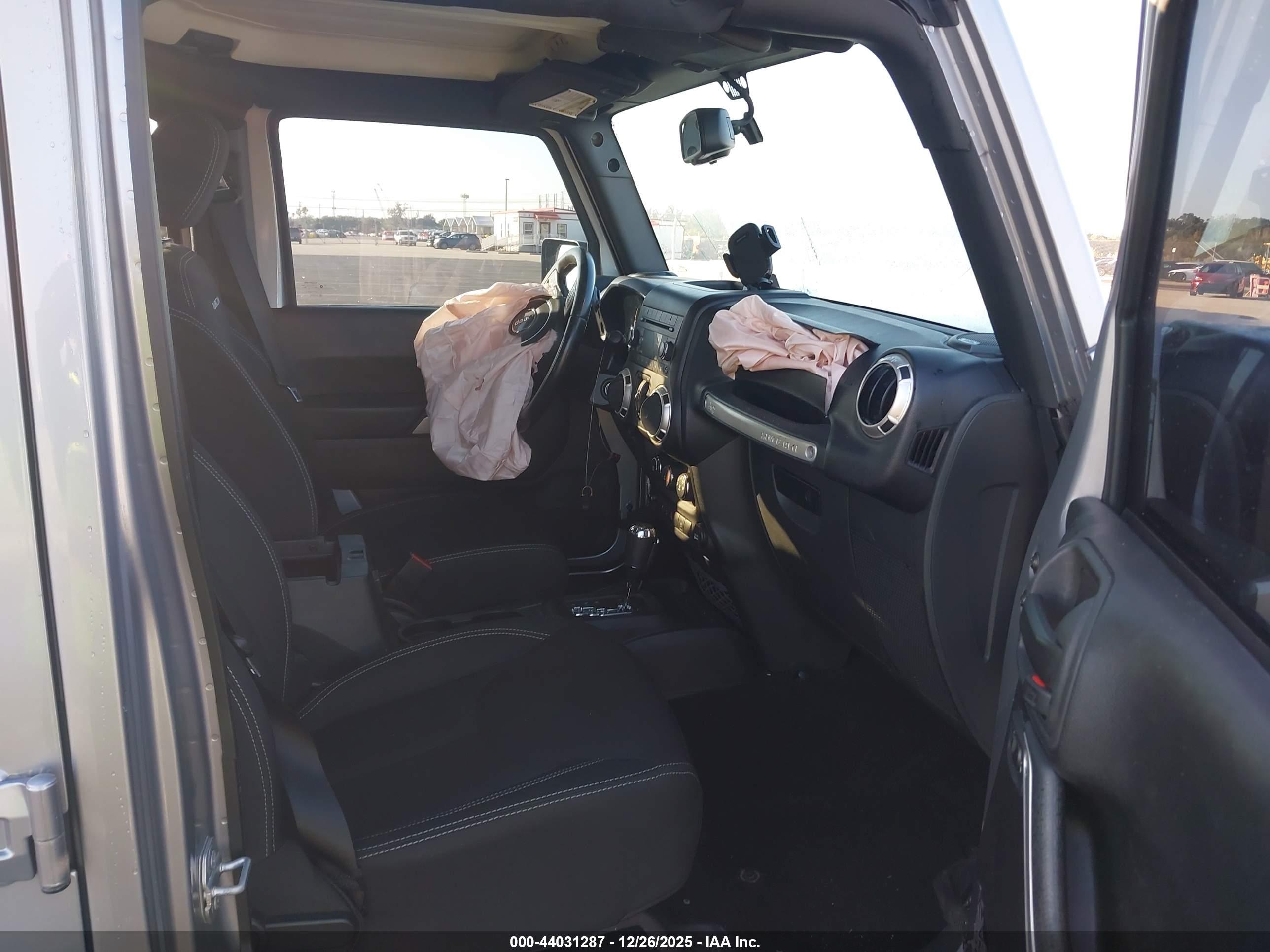 JEEP WRANGLER image 5