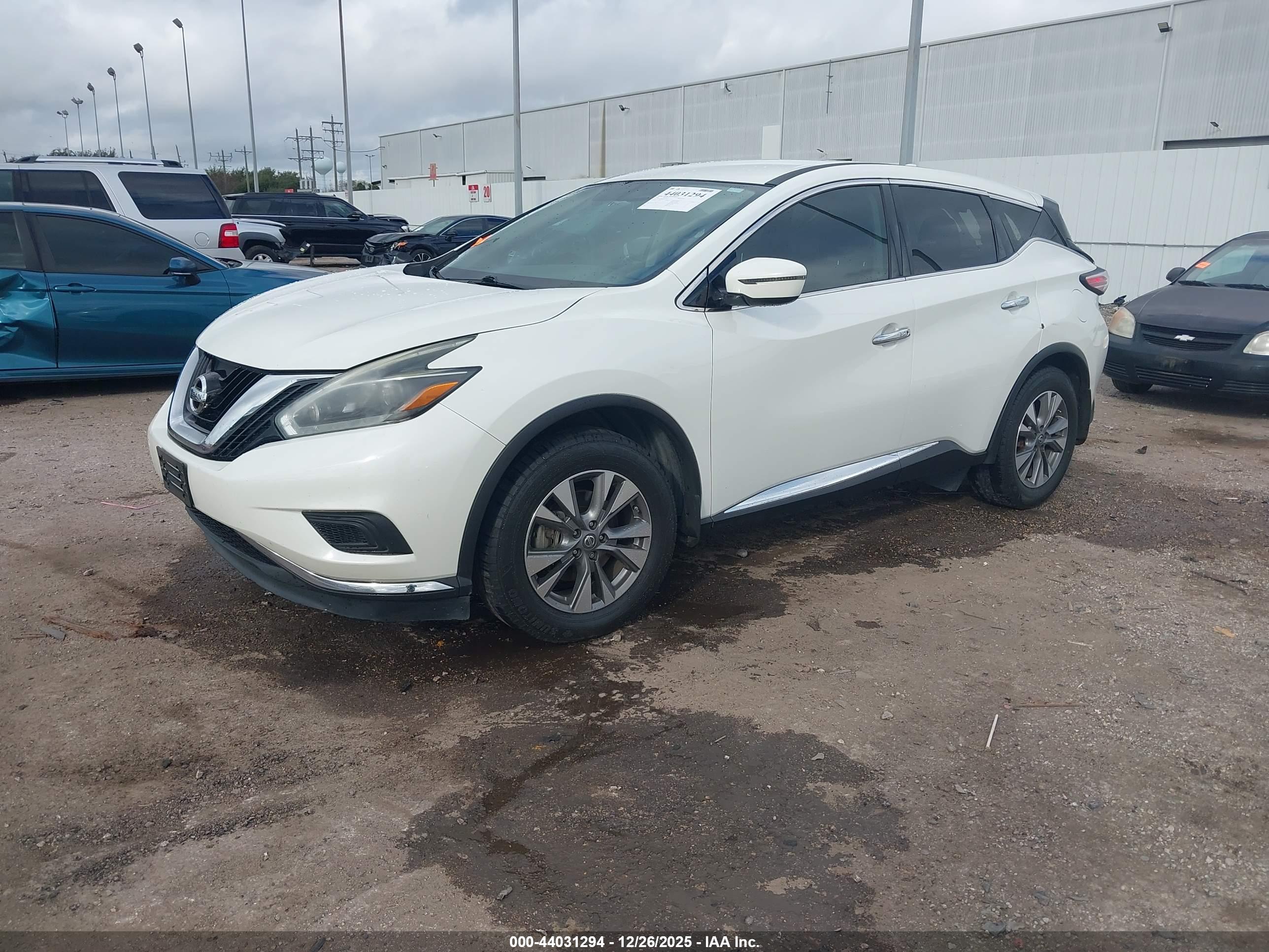 NISSAN MURANO image 2