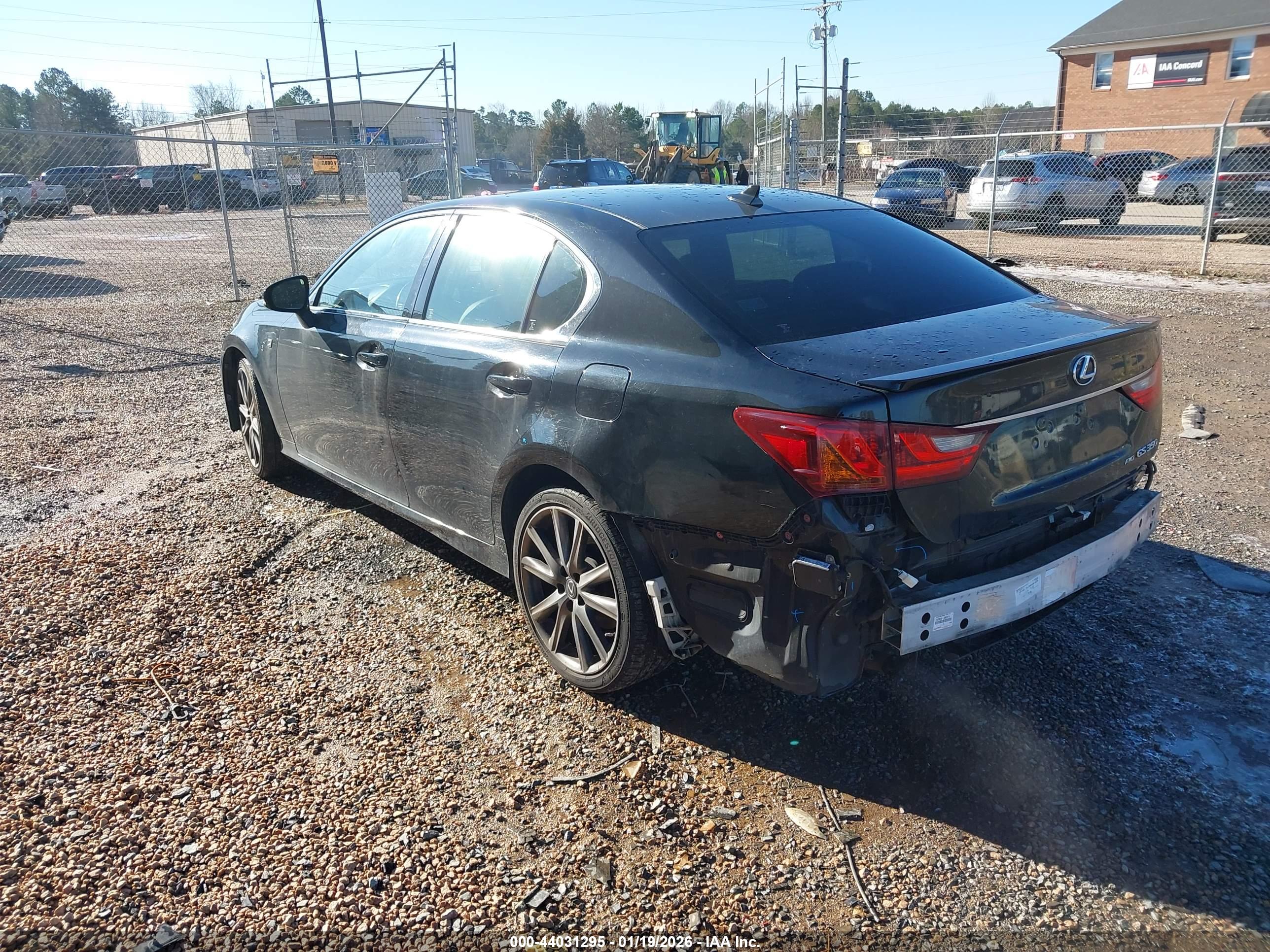 LEXUS GS image 3