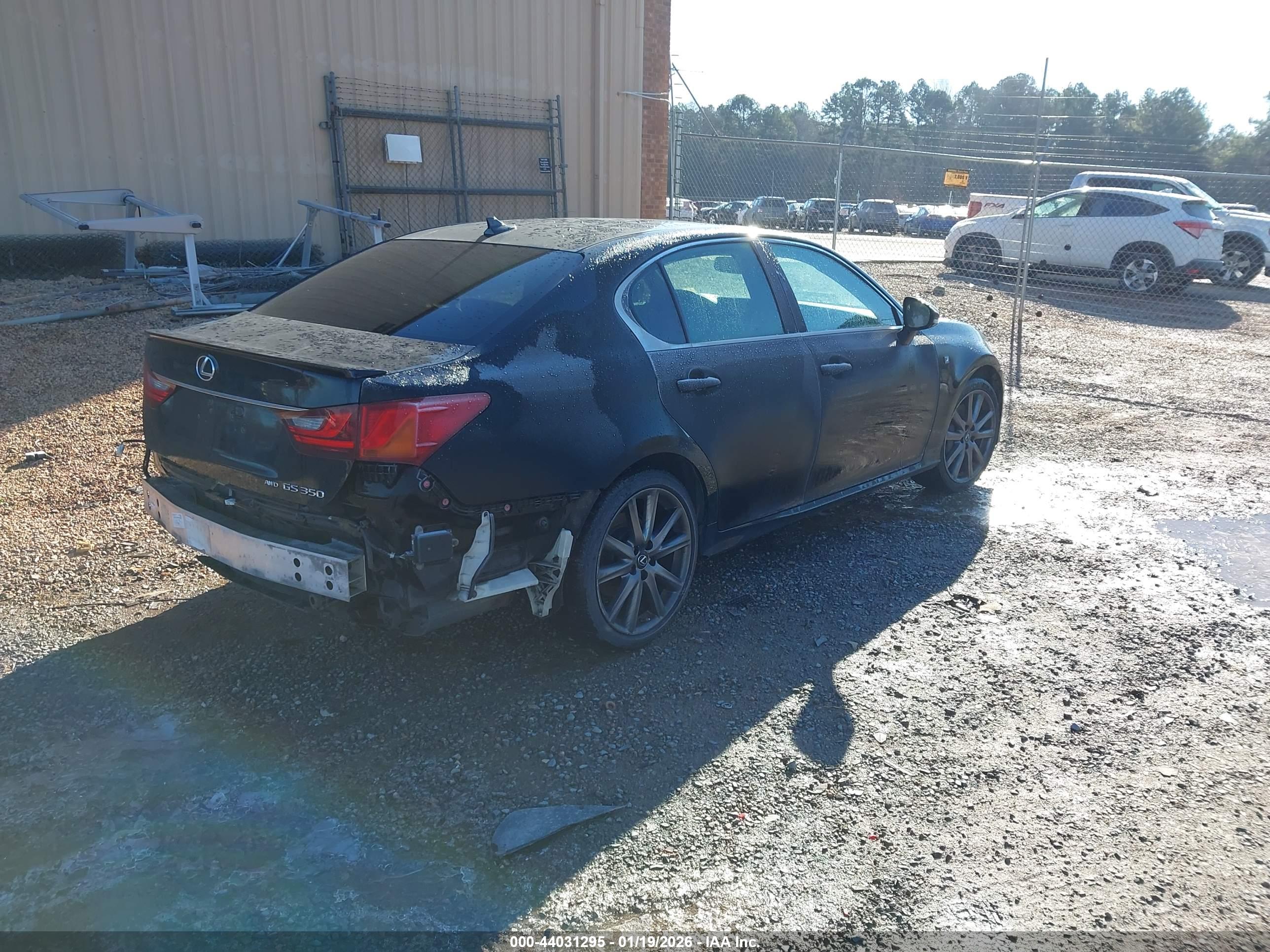 LEXUS GS image 4