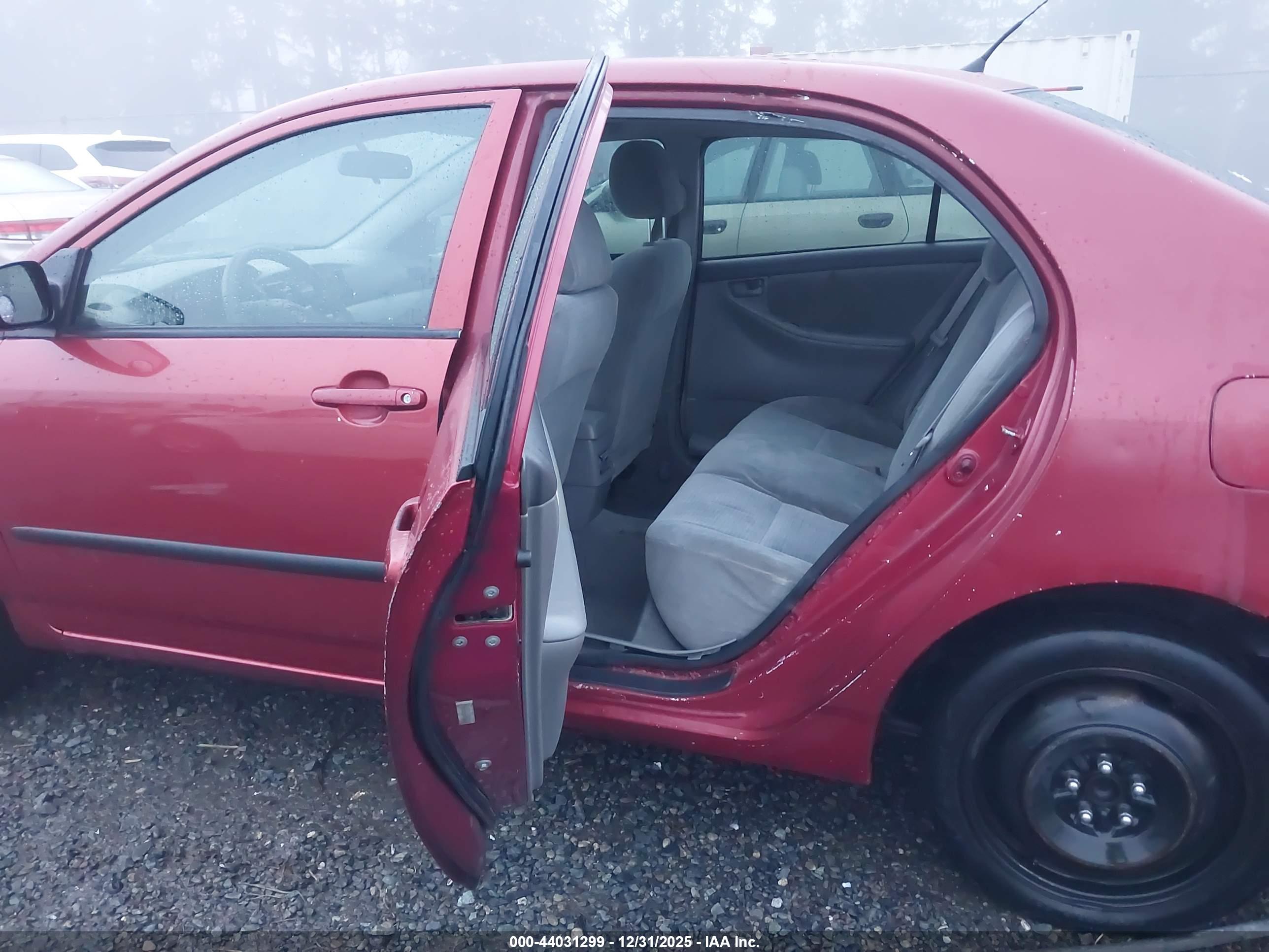 TOYOTA COROLLA image 8