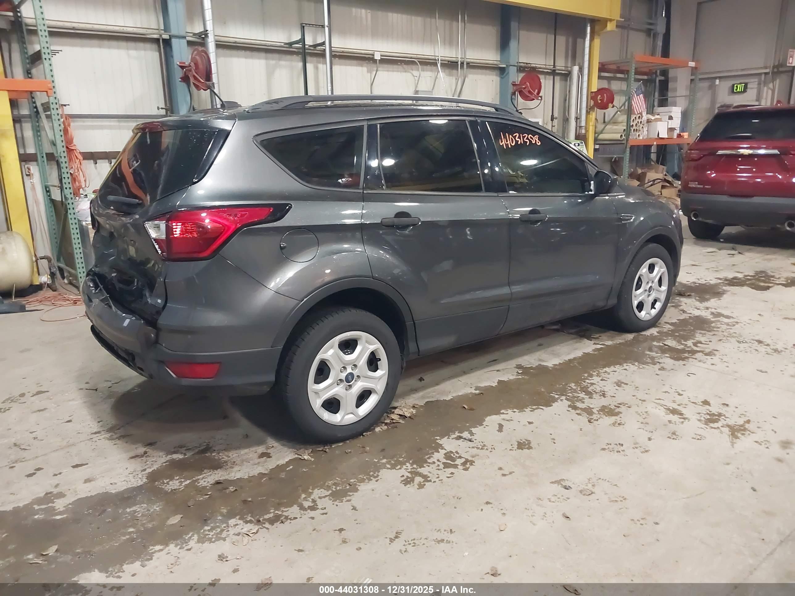 FORD ESCAPE image 4