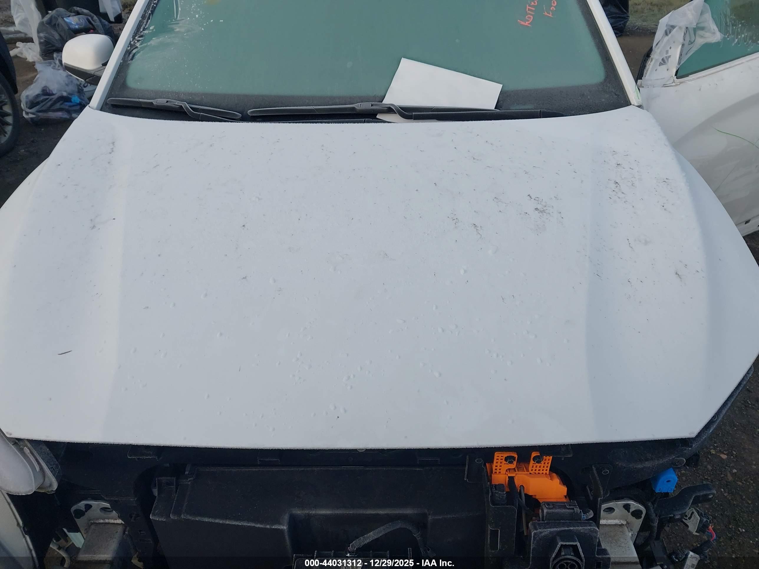 HYUNDAI KONA image 10