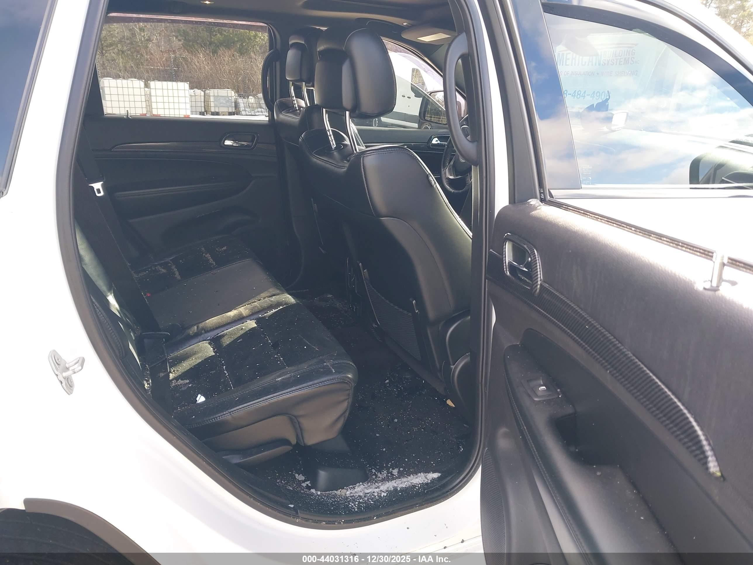 JEEP GRAND image 8