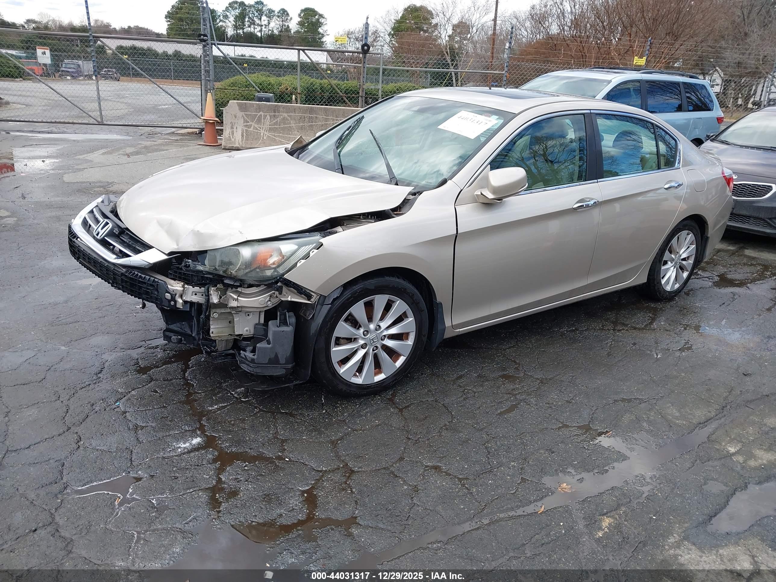 HONDA ACCORD image 2