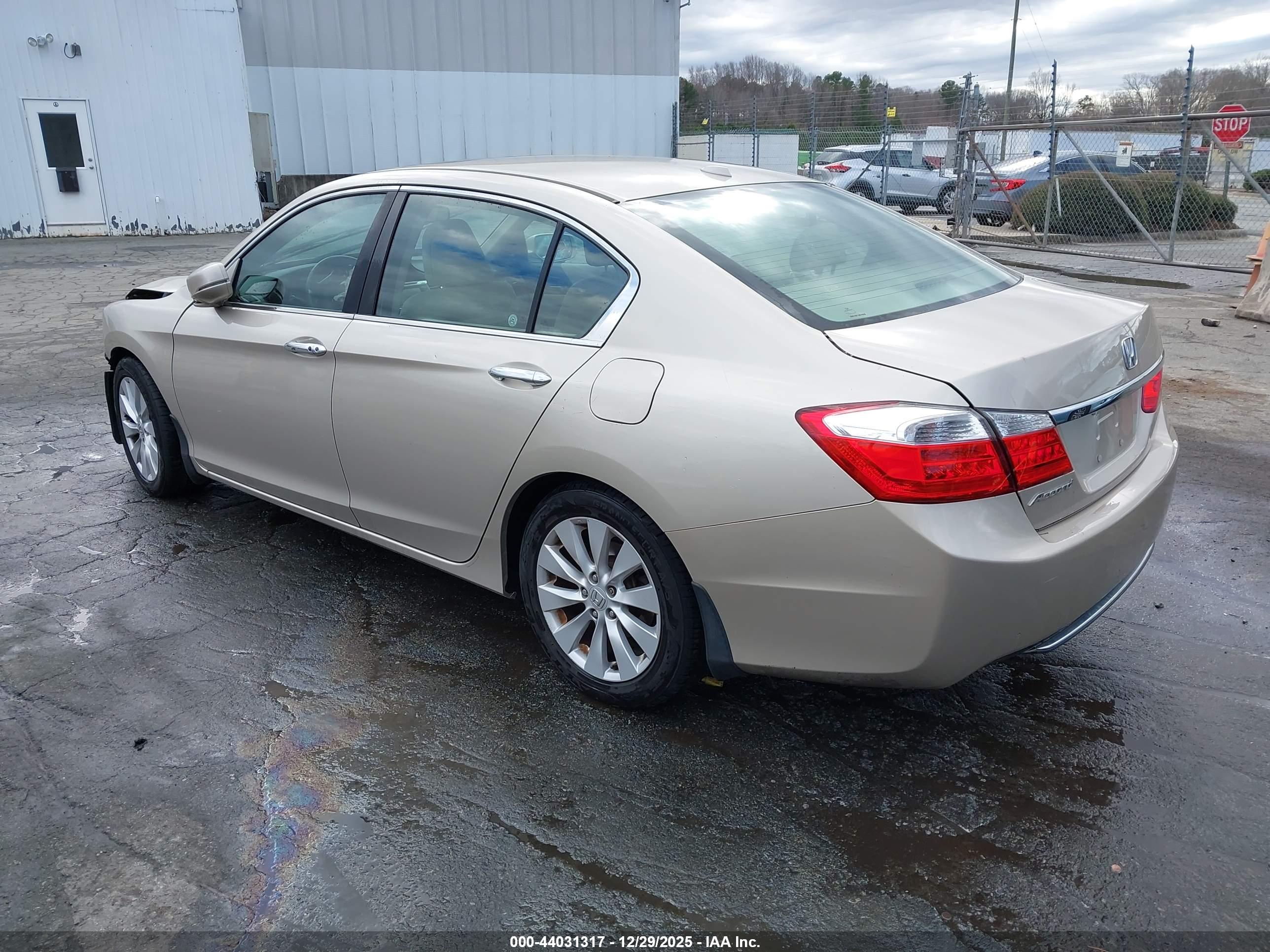 HONDA ACCORD image 3