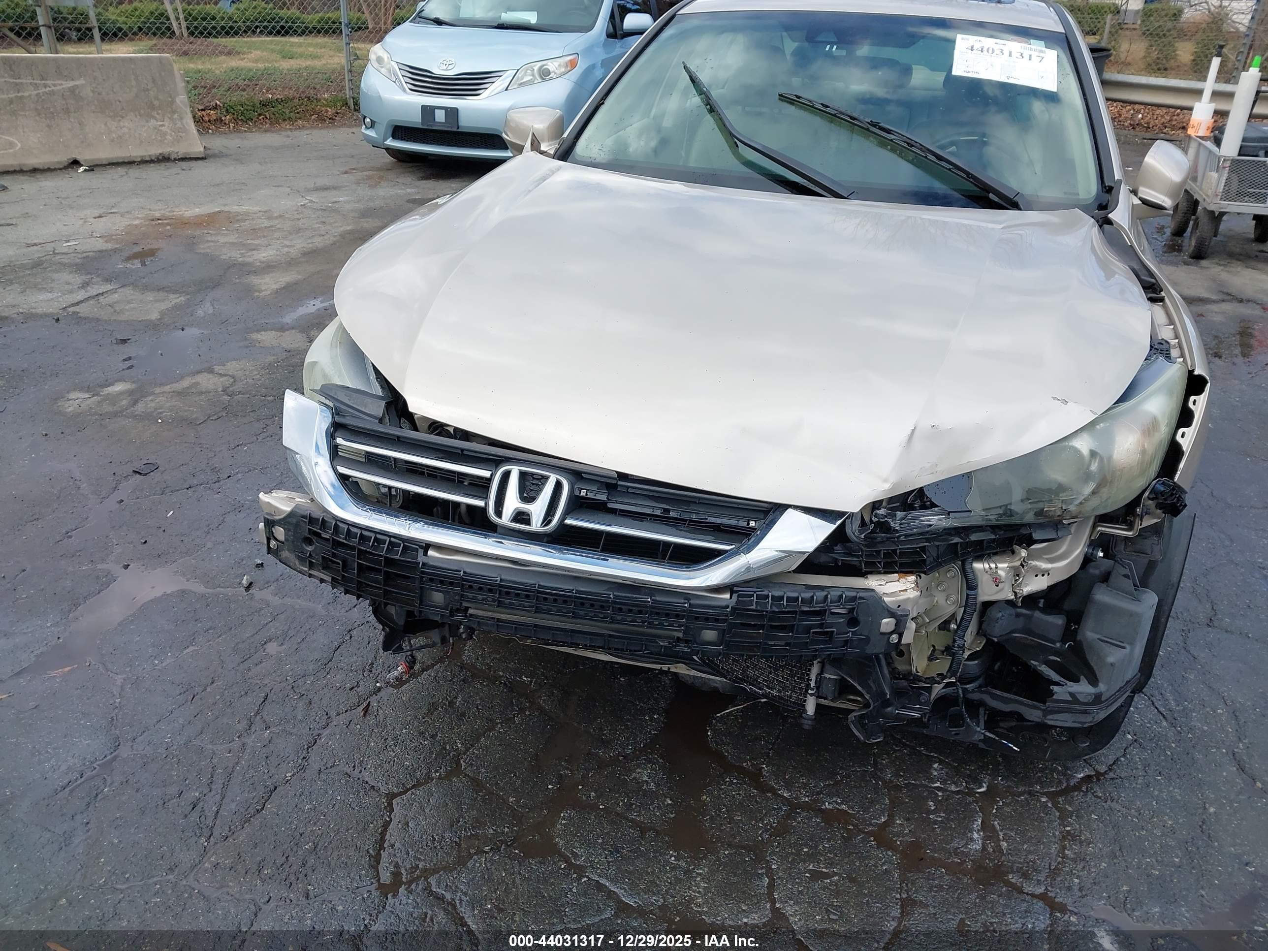 HONDA ACCORD image 6