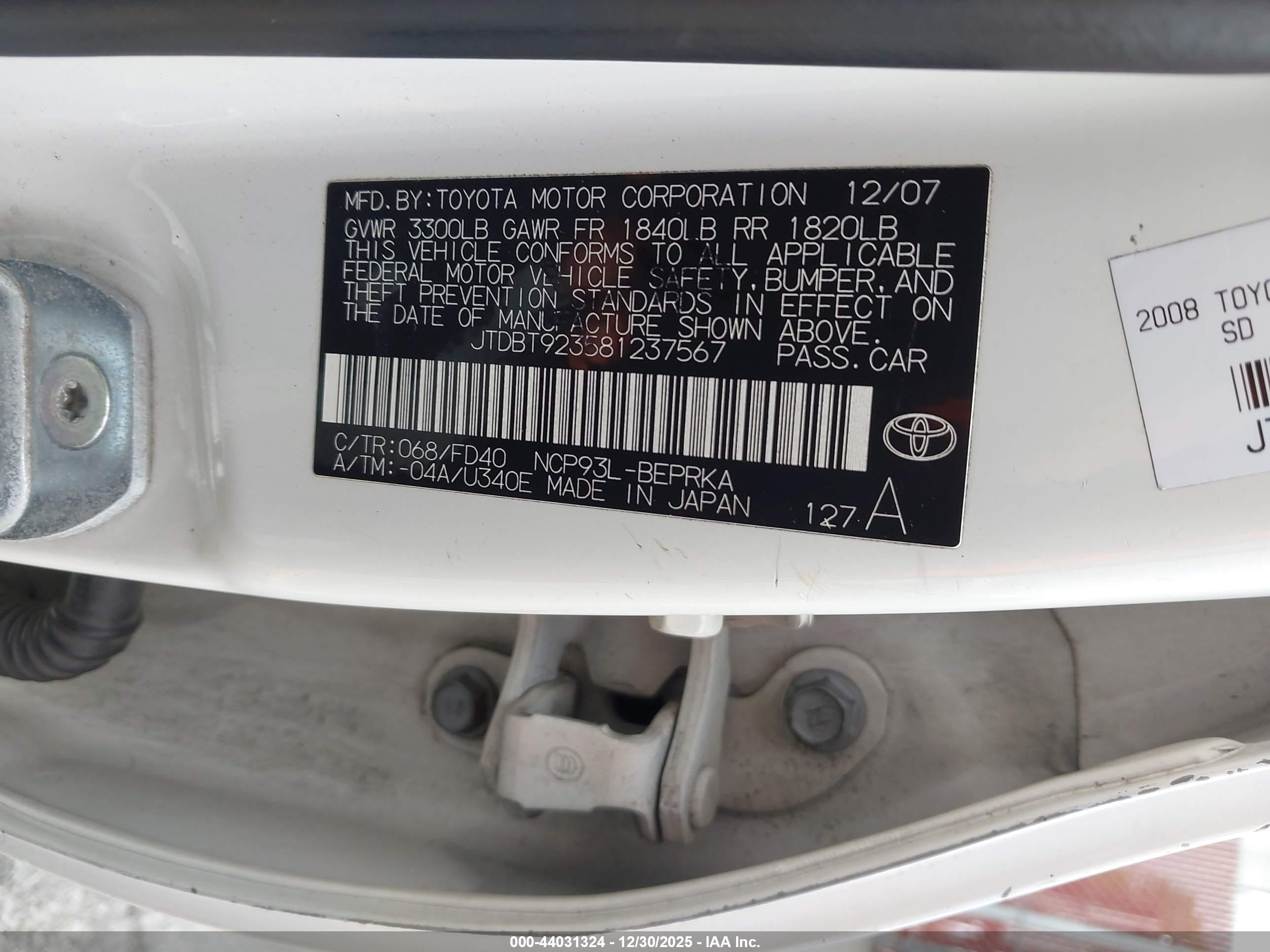 TOYOTA YARIS image 9