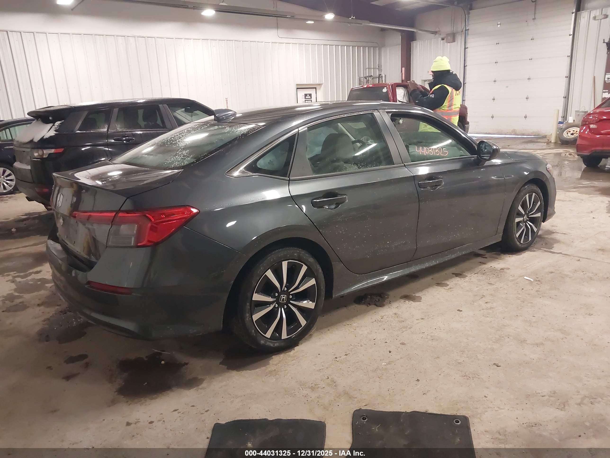 HONDA CIVIC image 4