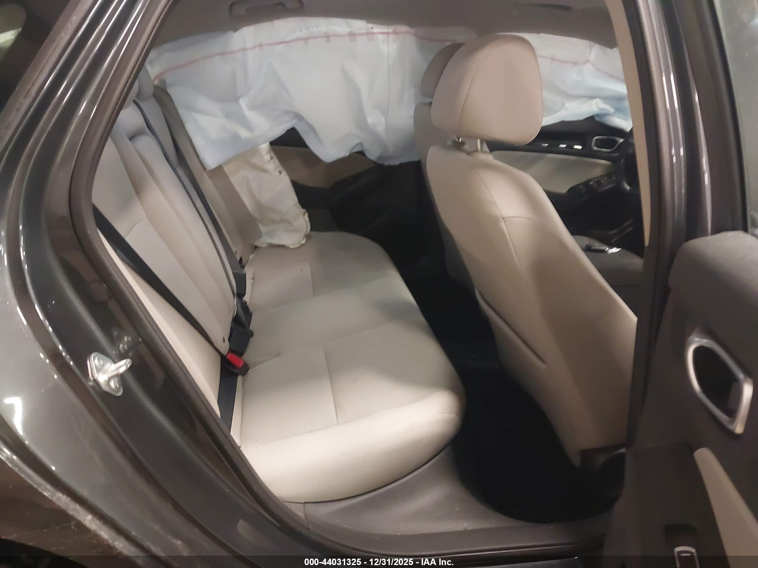 HONDA CIVIC image 8