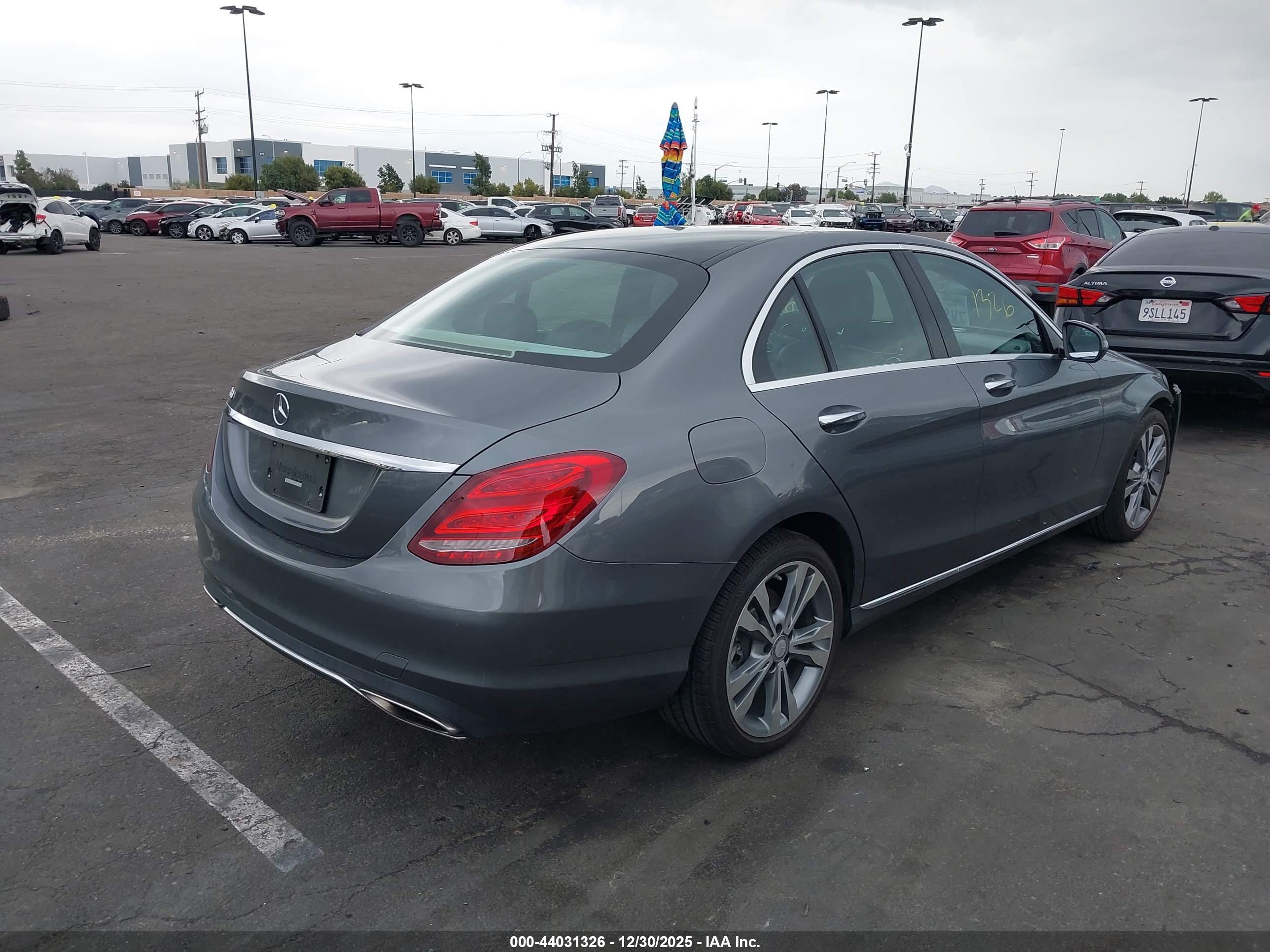 MERCEDES-BENZ C image 4