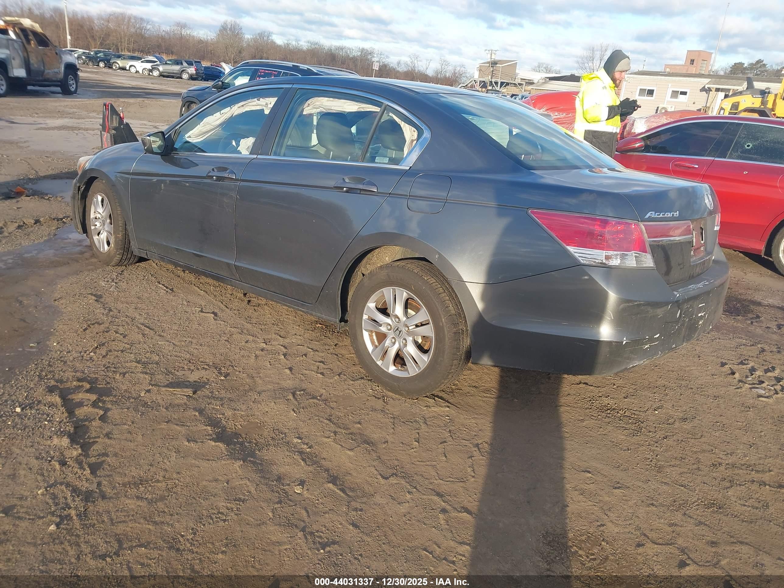 HONDA ACCORD image 3