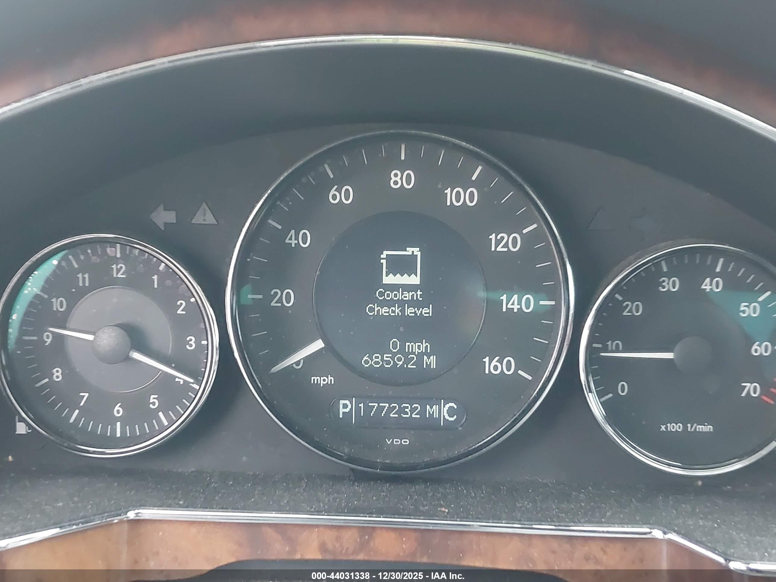 MERCEDES-BENZ CLS image 7