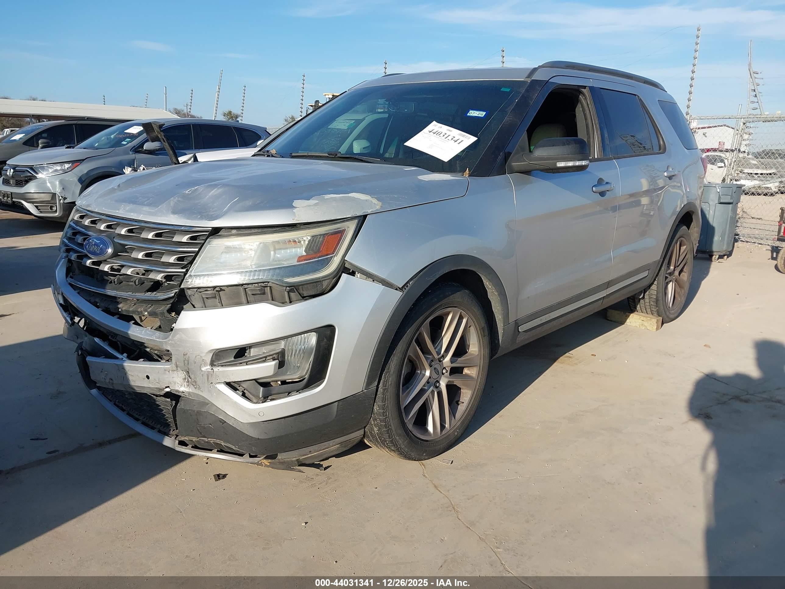 FORD EXPLORER image 2