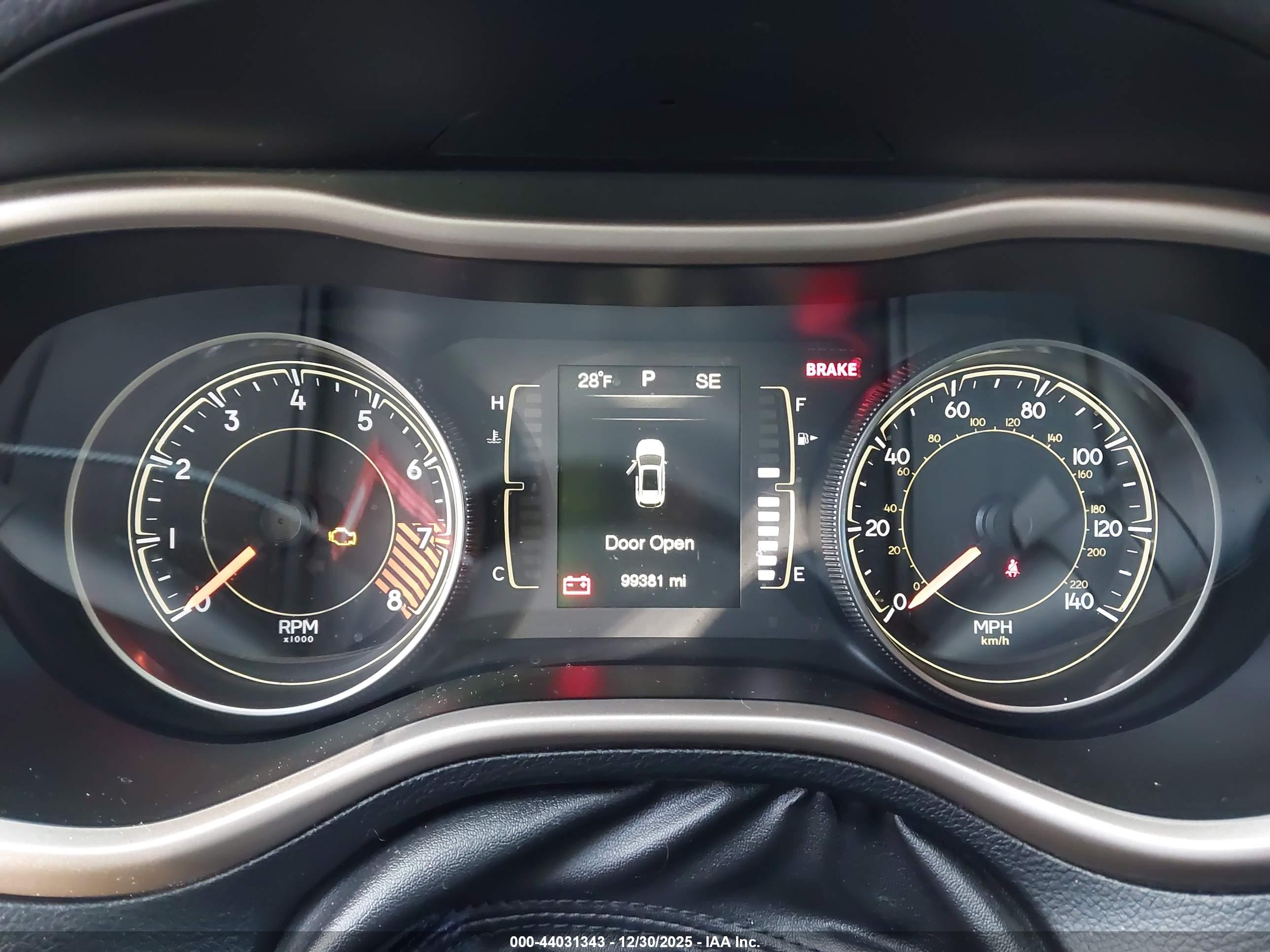 JEEP CHEROKEE image 7