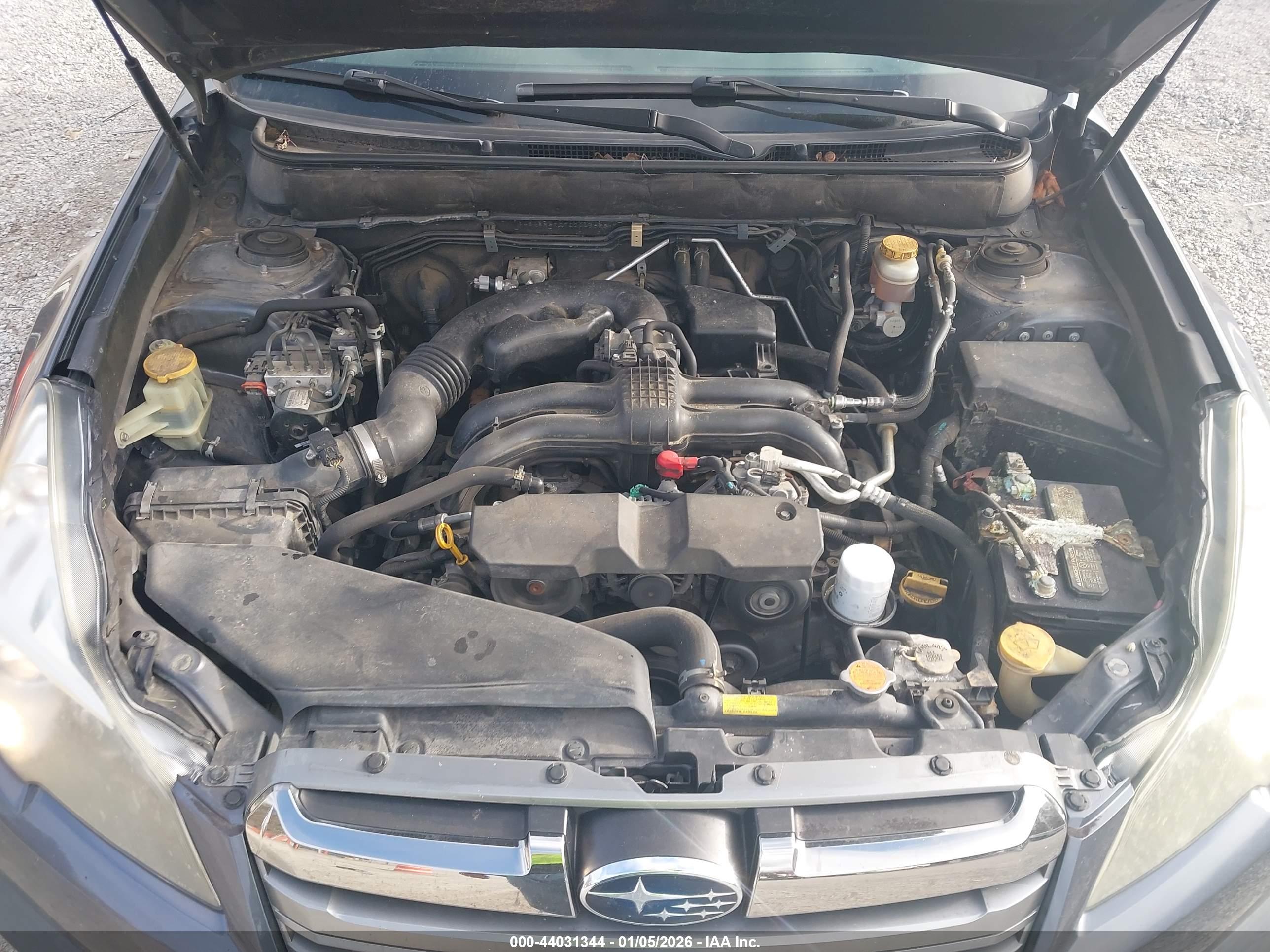 SUBARU OUTBACK image 10