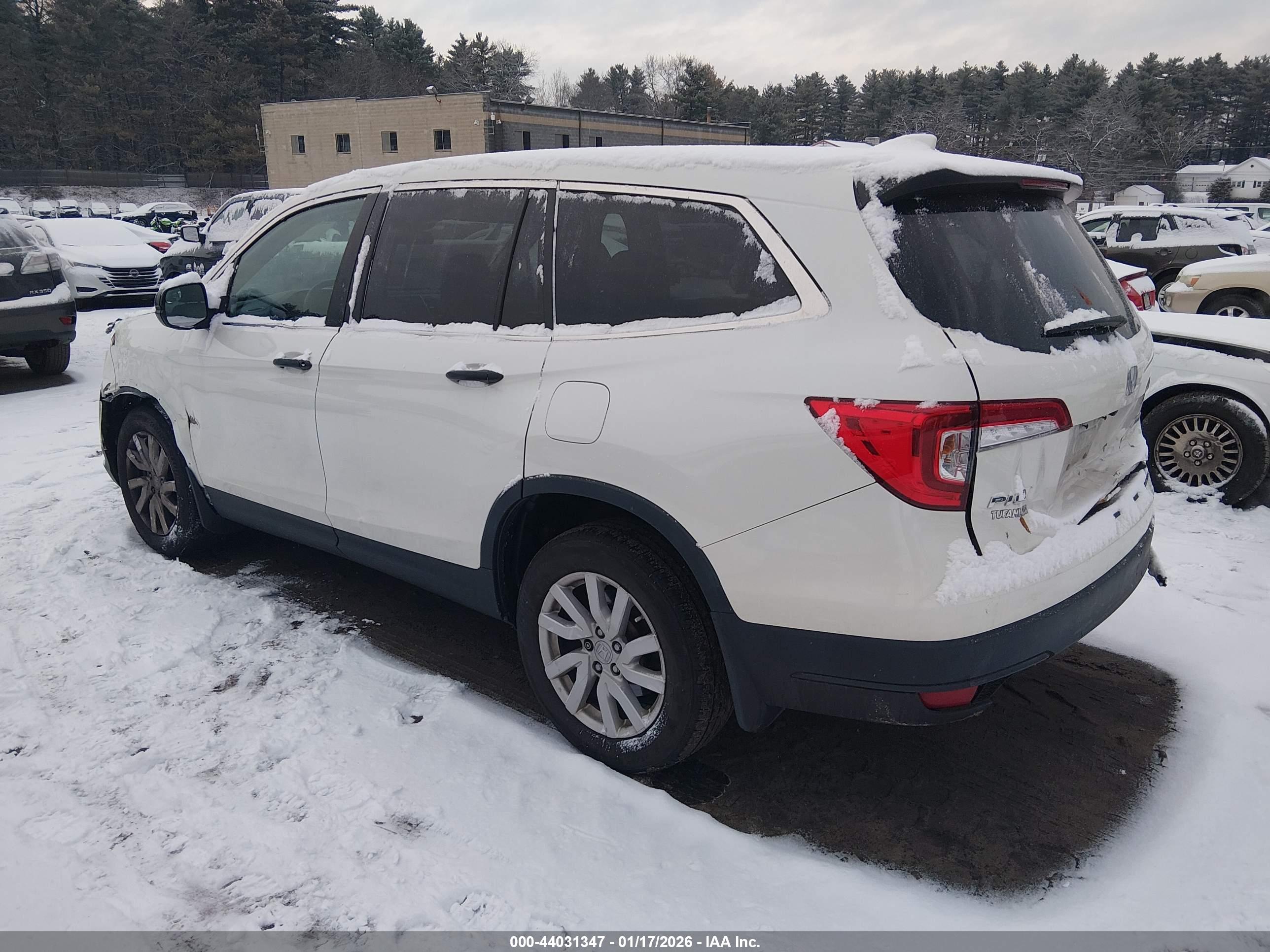 HONDA PILOT image 3