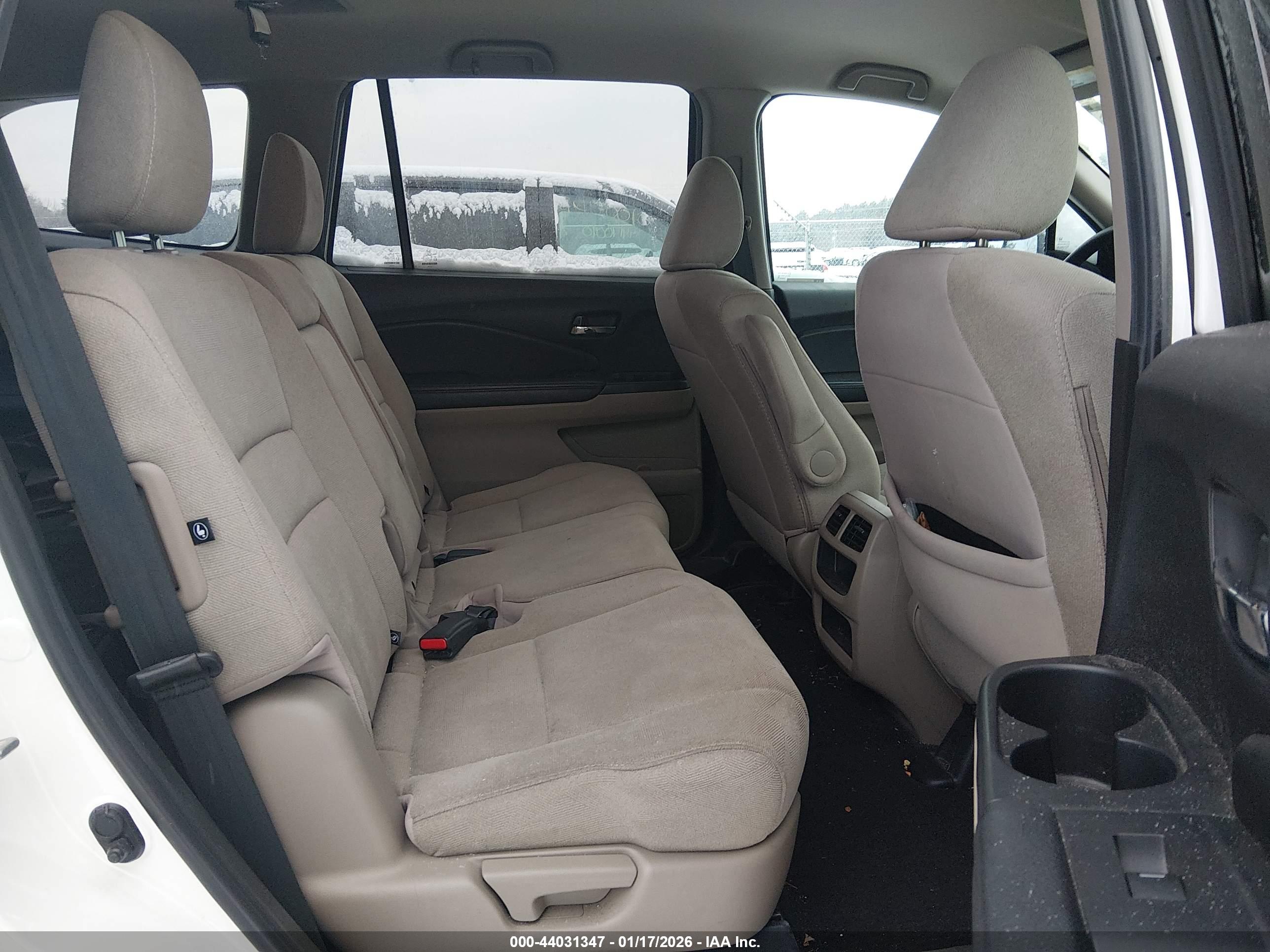 HONDA PILOT image 8