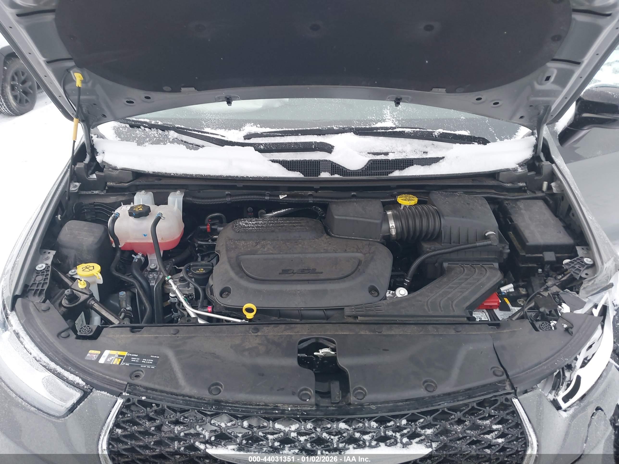 CHRYSLER PACIFICA image 10