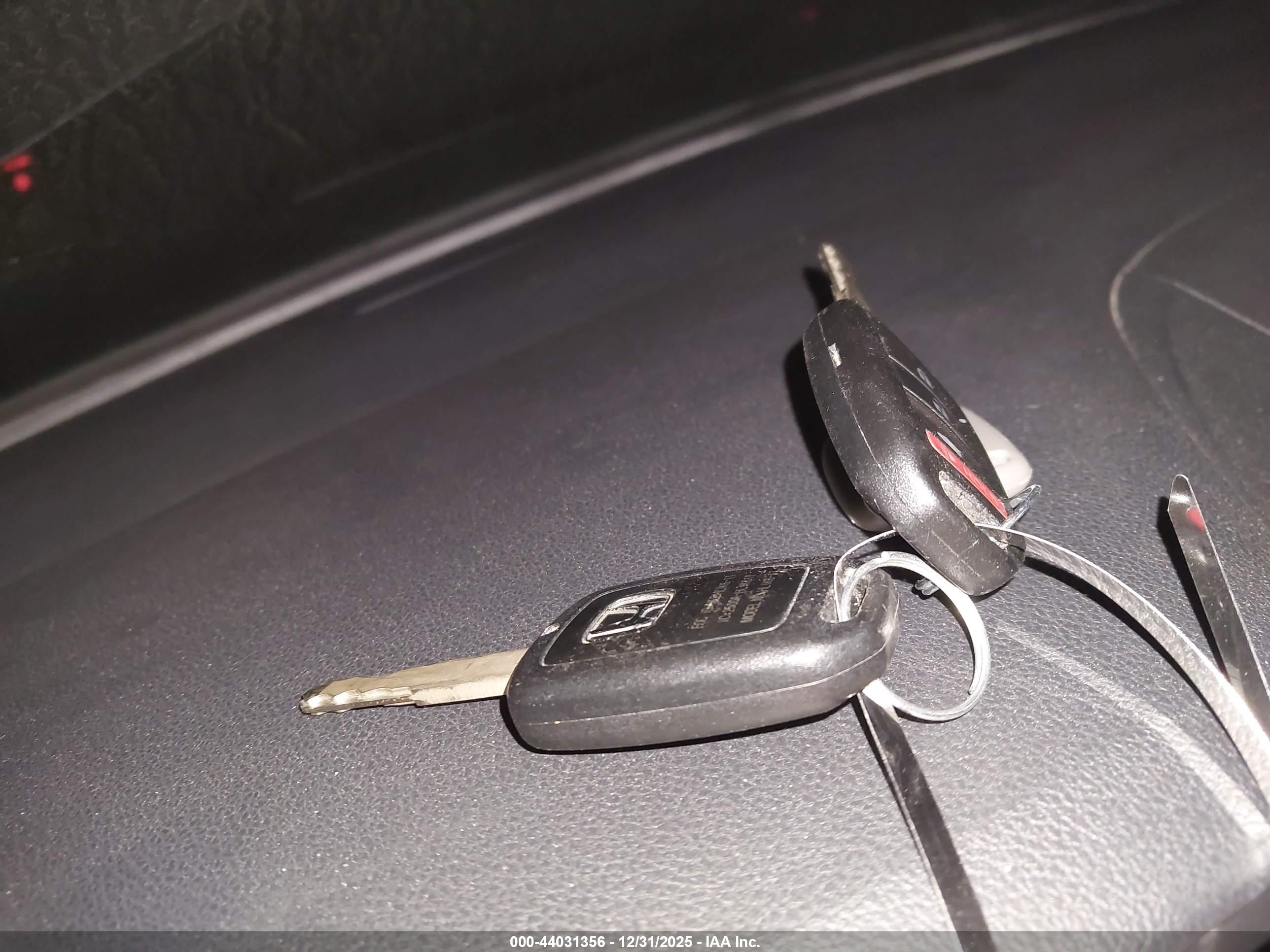 HONDA CR-V image 11