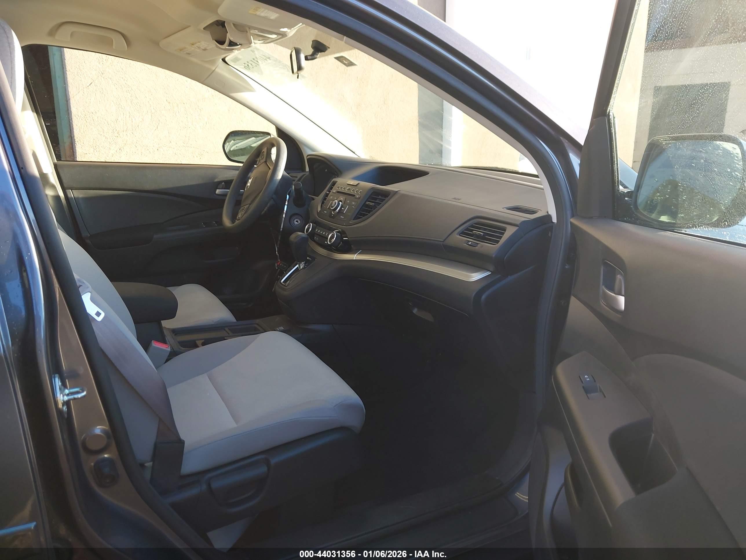 HONDA CR-V image 5