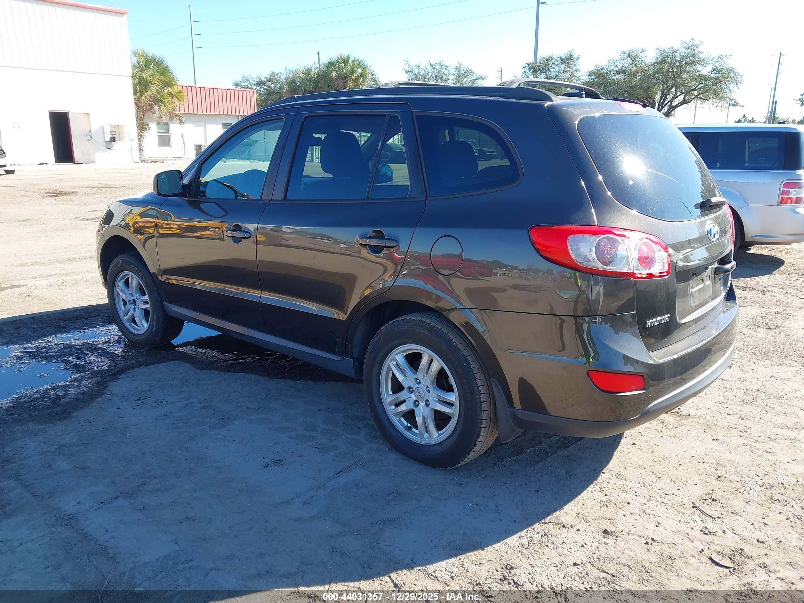 HYUNDAI SANTA image 3