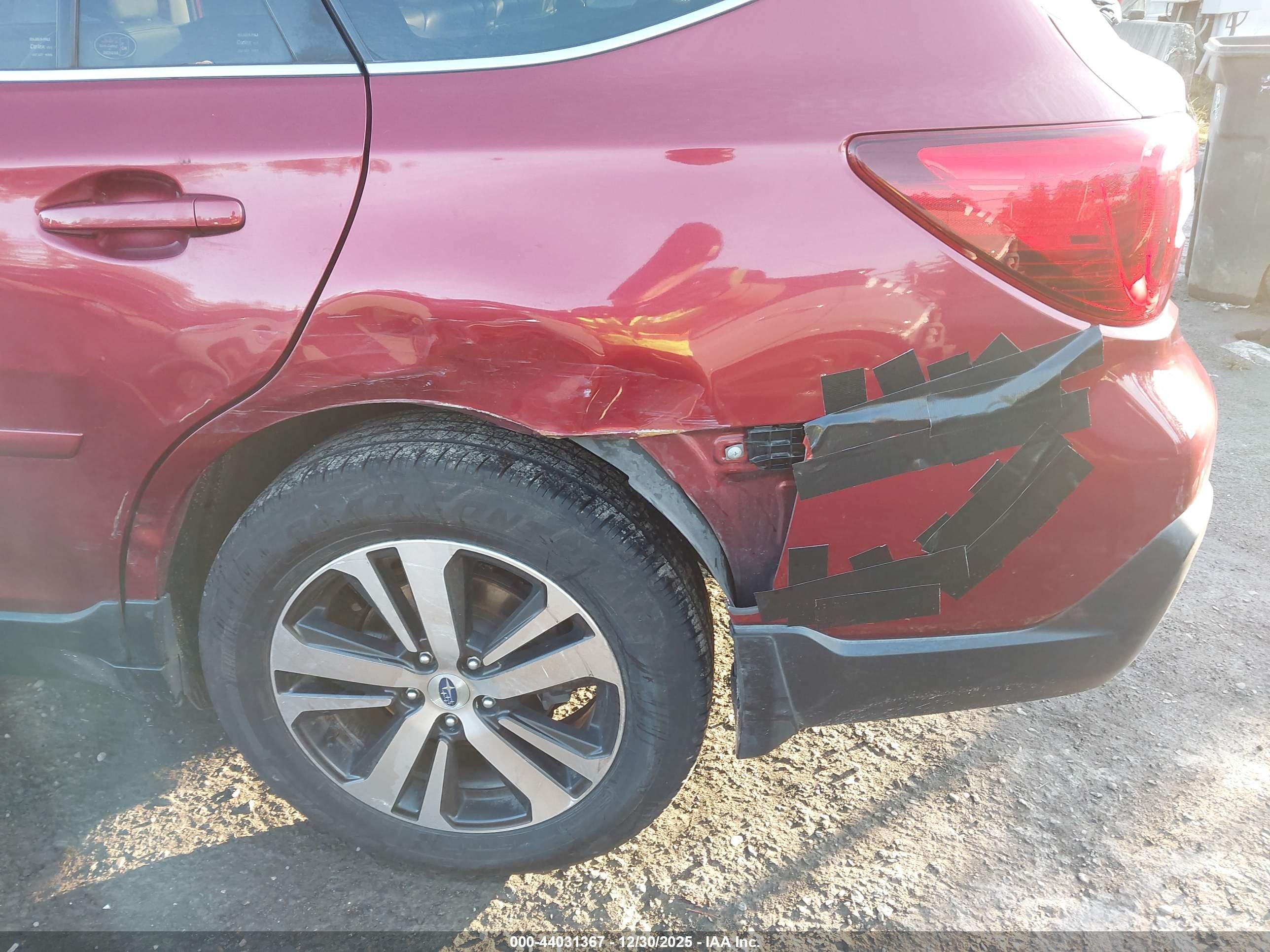 SUBARU OUTBACK image 6