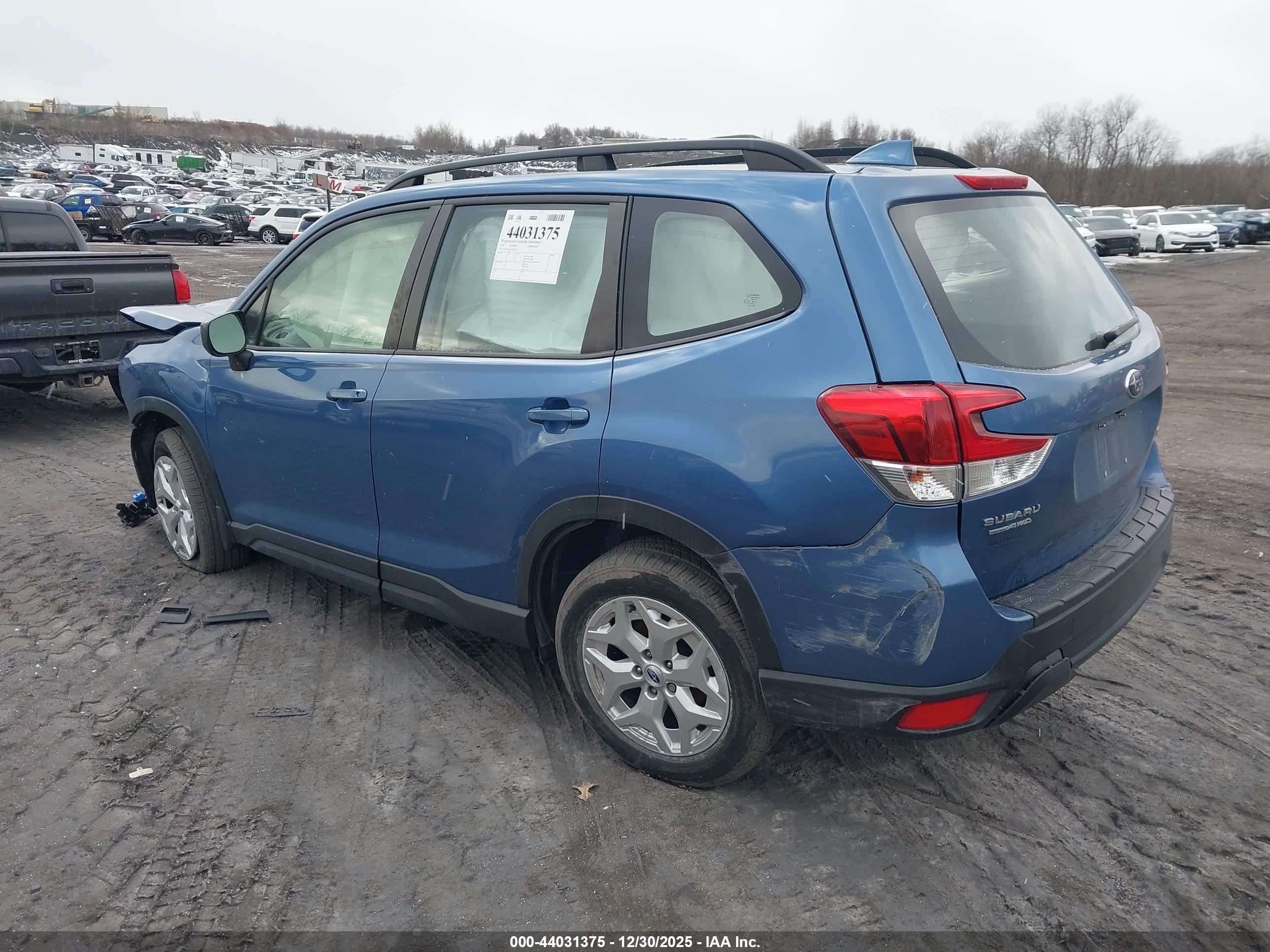 SUBARU FORESTER image 3