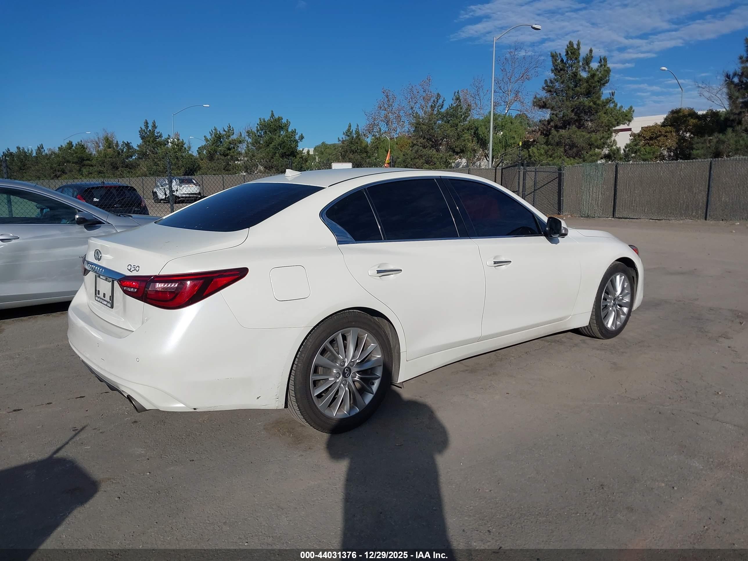 INFINITI Q50 image 4