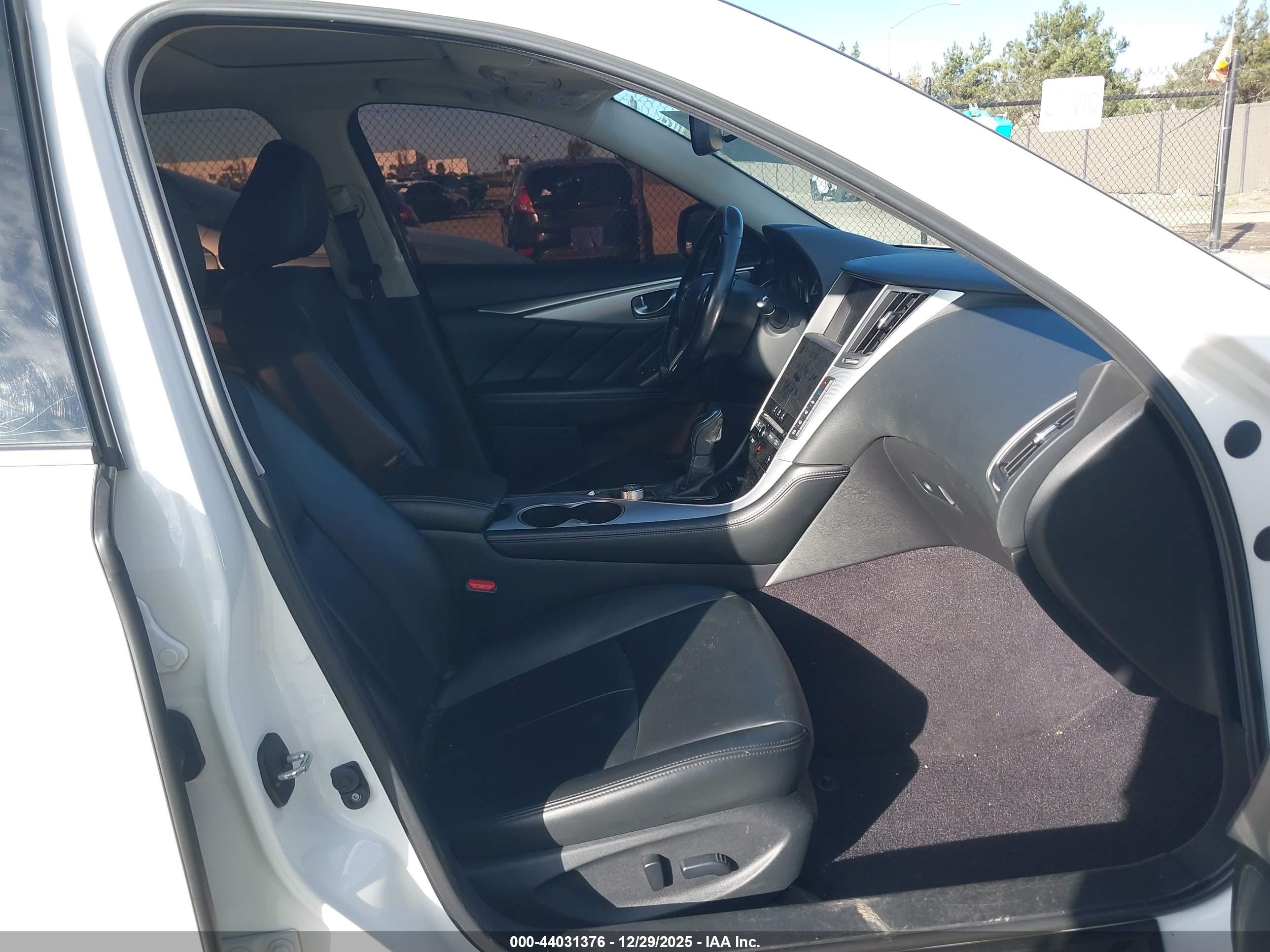 INFINITI Q50 image 5