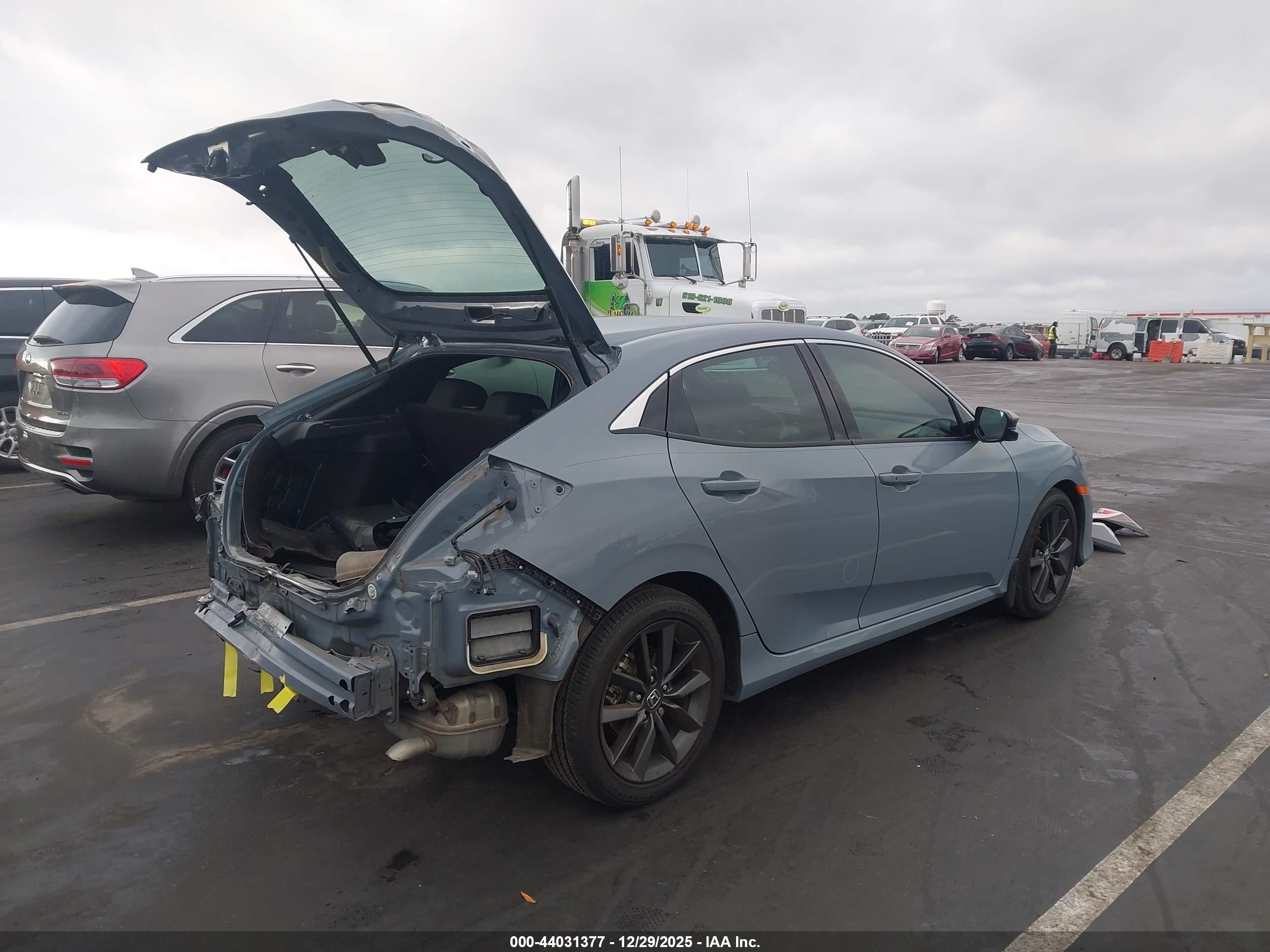 HONDA CIVIC image 4