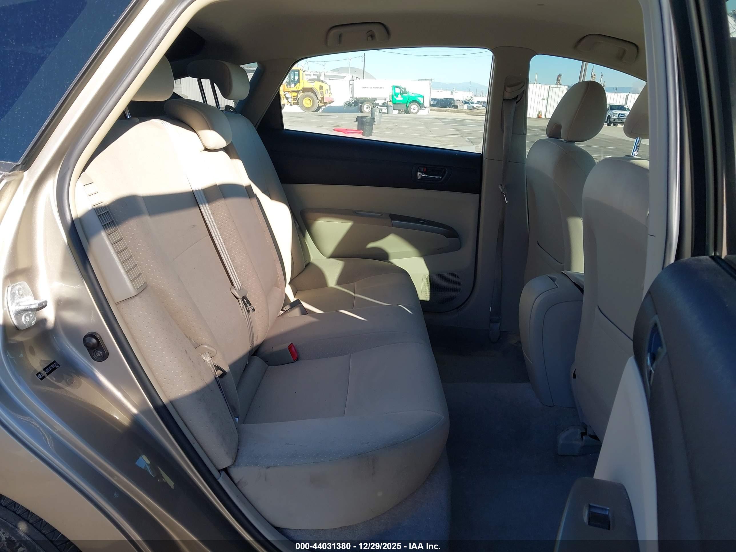 TOYOTA PRIUS image 8