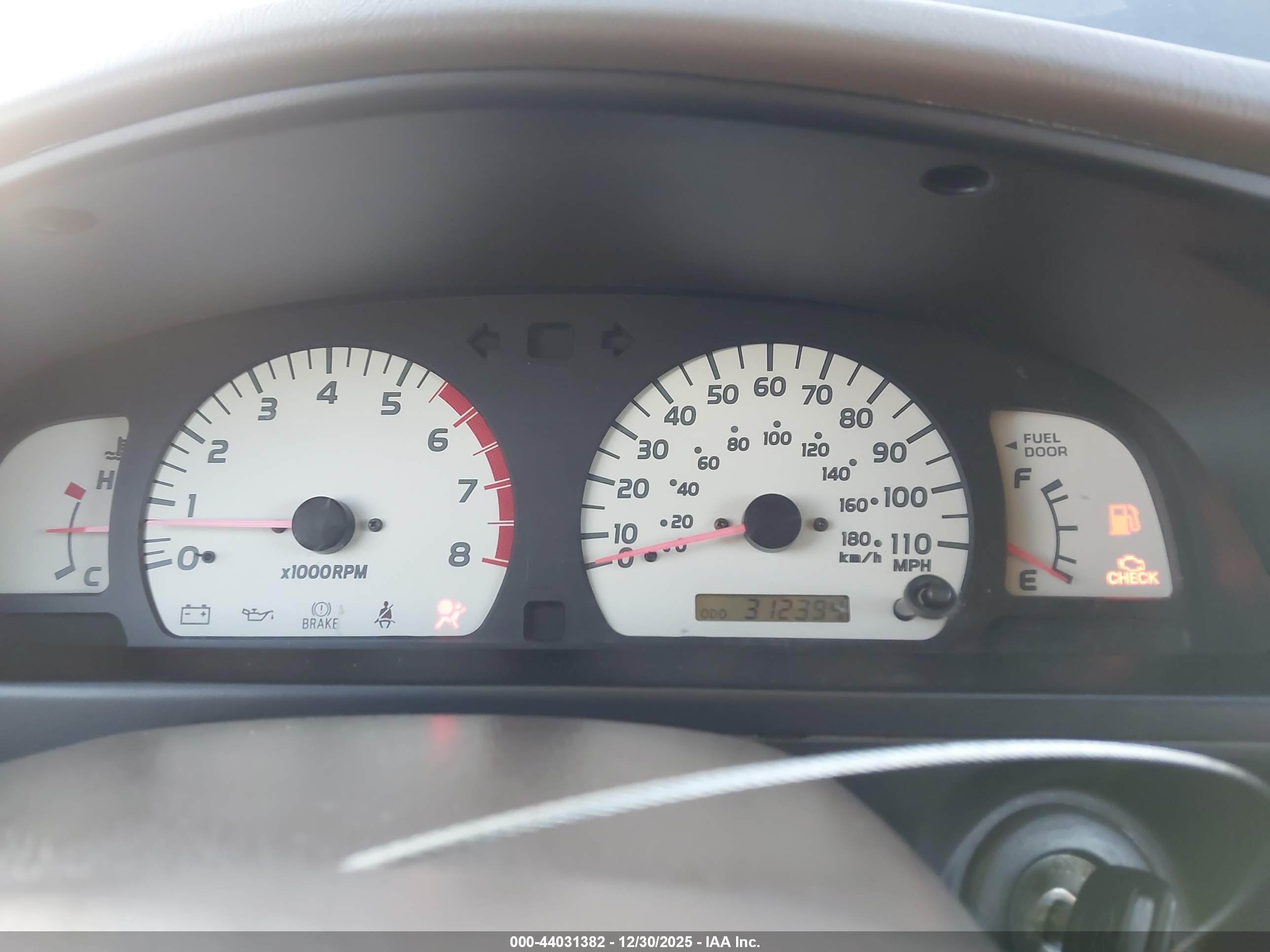 TOYOTA TACOMA image 7