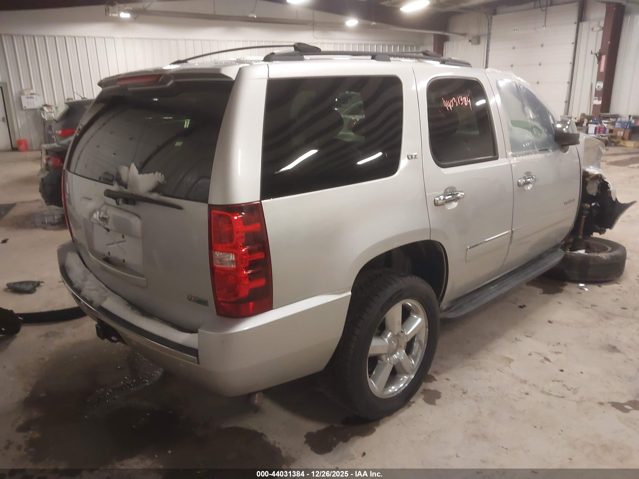 CHEVROLET TAHOE image 4