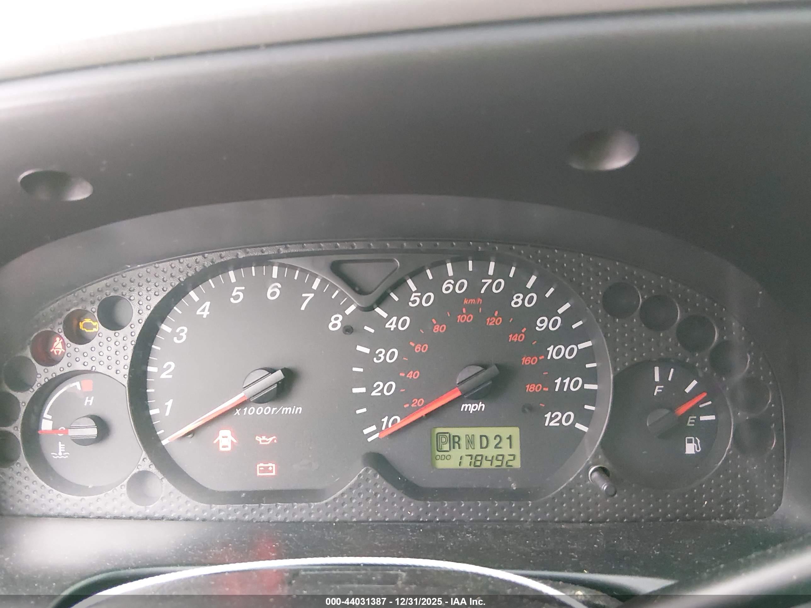 MAZDA TRIBUTE image 7