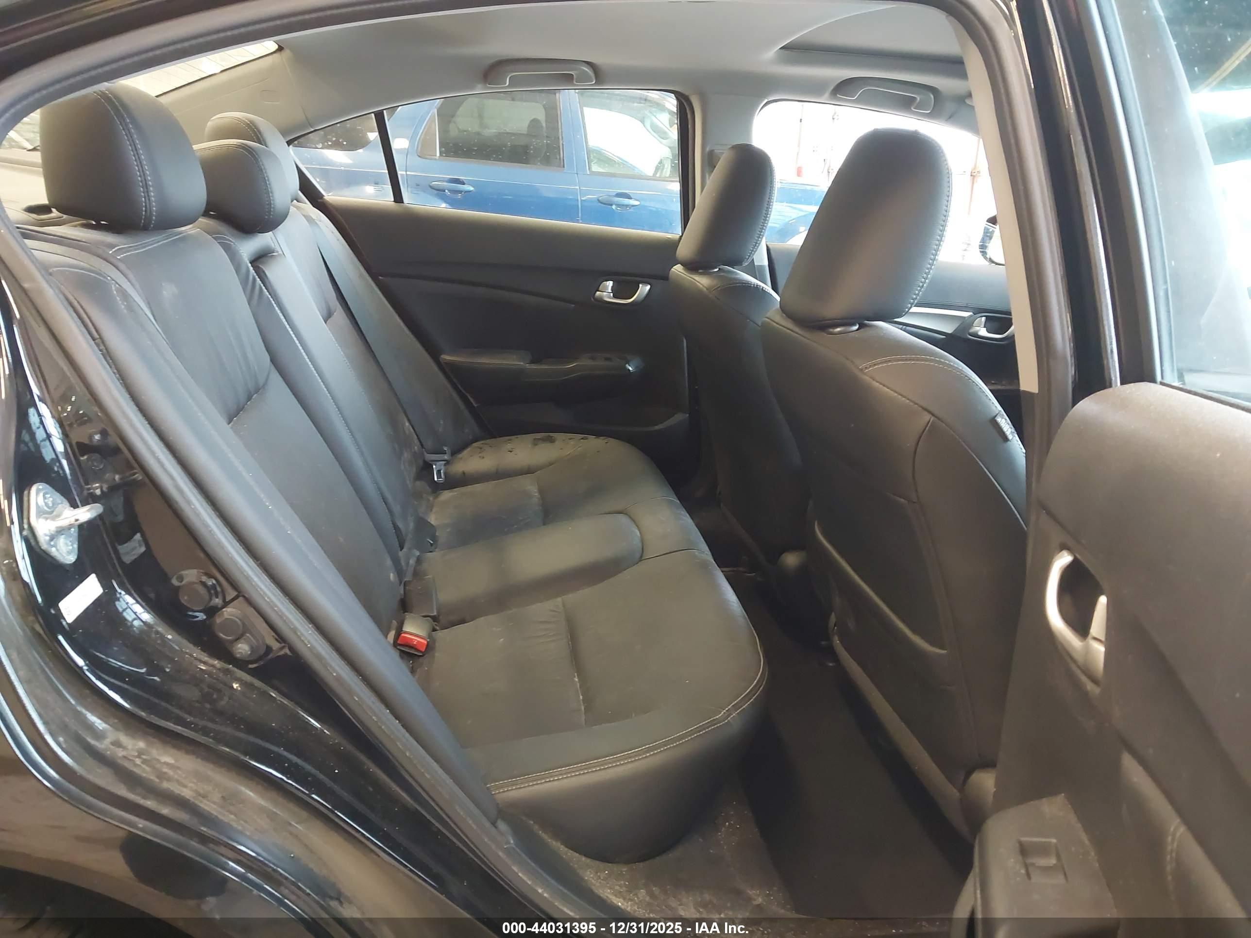 HONDA CIVIC image 8